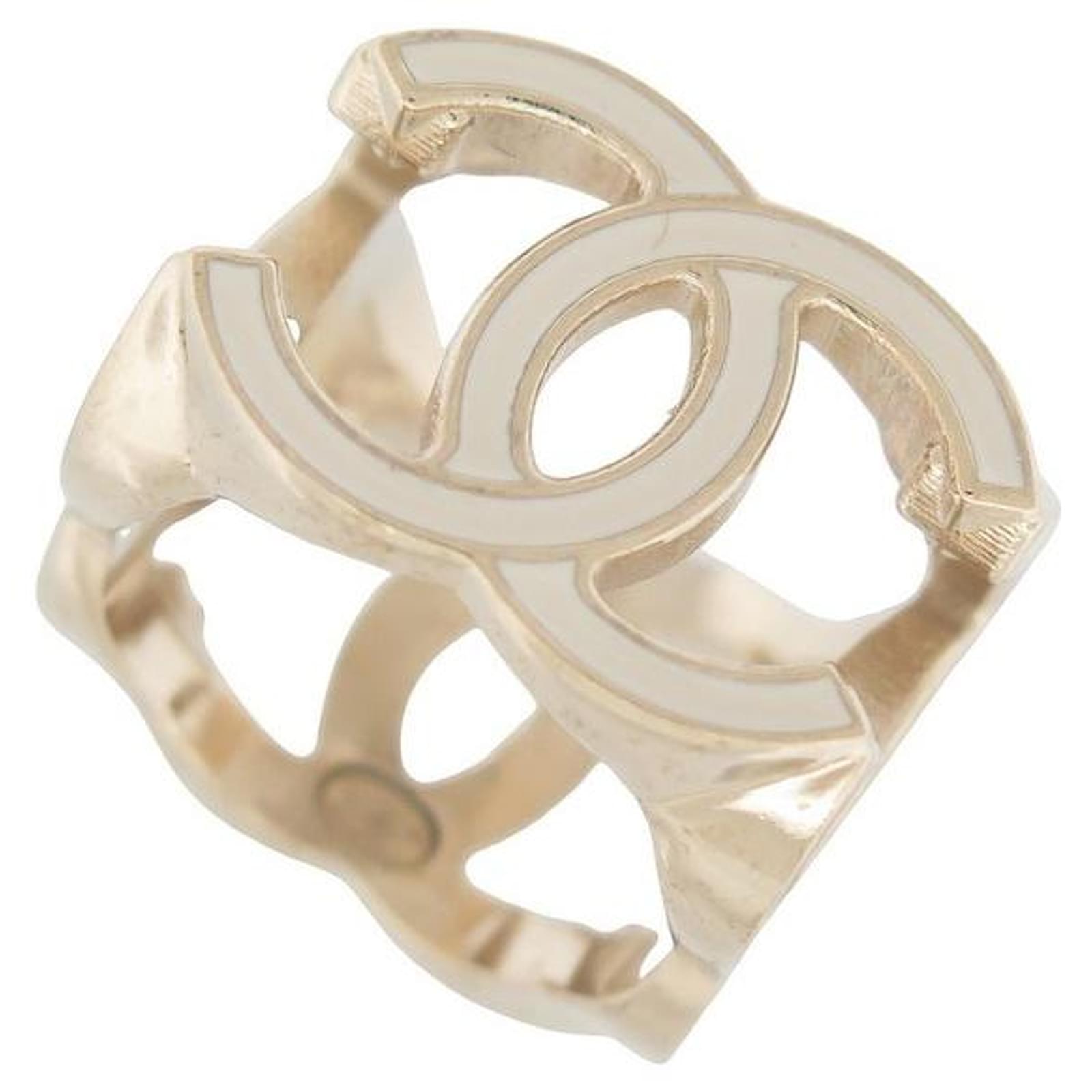 NEW CHANEL CUB LOGO CC RING 54 GOLD METAL AND WHITE LACQUER NEW STEEL RING