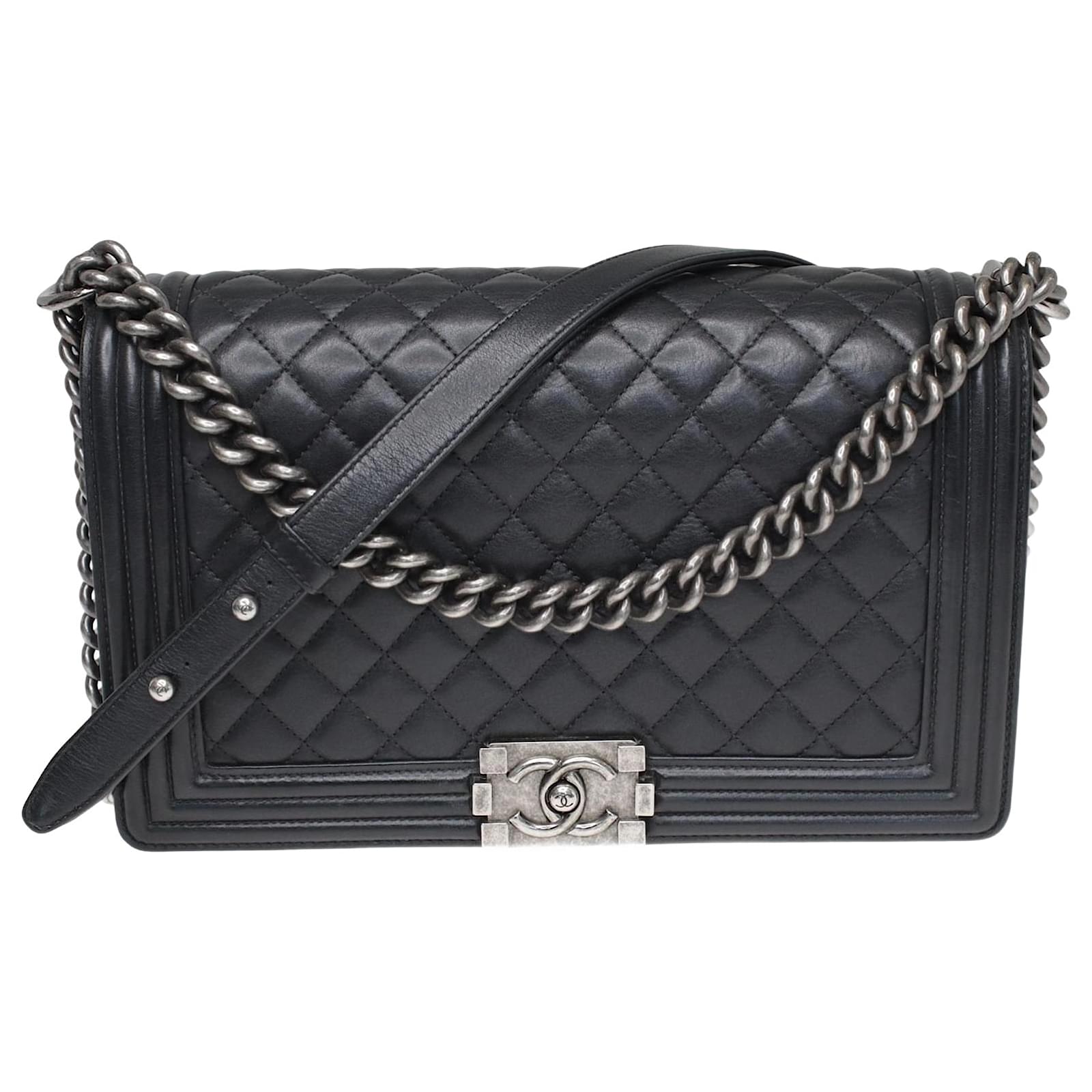 Chanel Black Quilted Large Le Boy Bag Leather ref.1035107 - Joli Closet