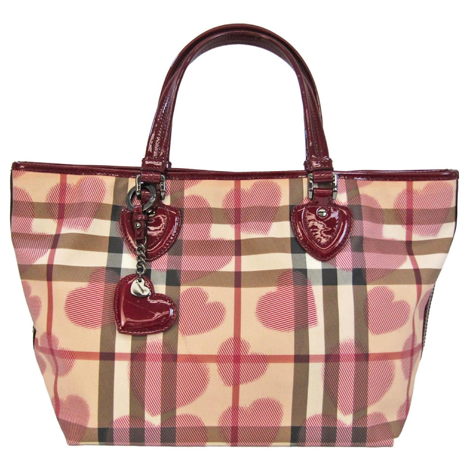 Burberry Heart pattern Multiple colors Patent leather ref.1038945 ...