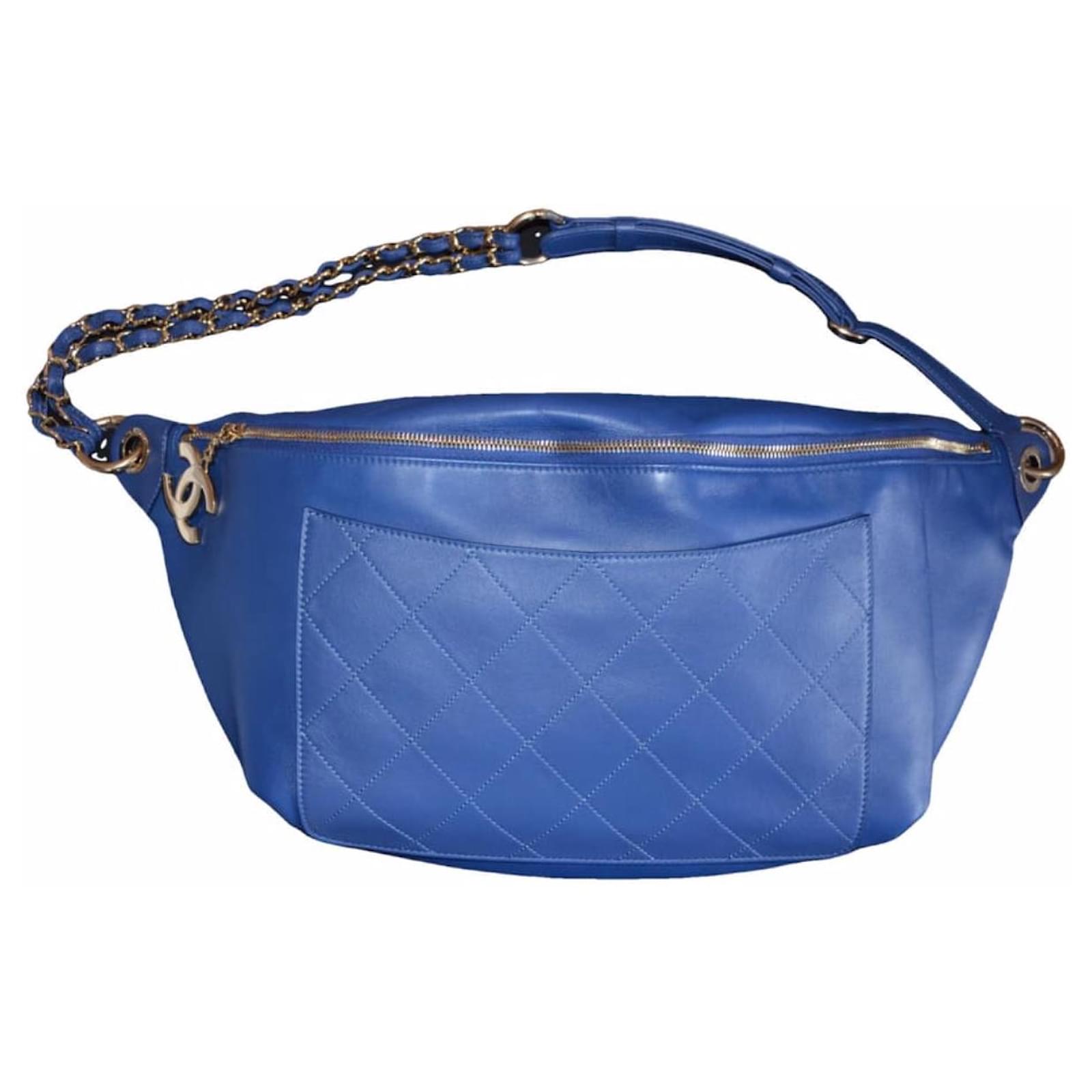 Chanel x PHARRELL WILLIAMS Waist Belt bag Blue Gold hardware Leather  ref.1041103 - Joli Closet