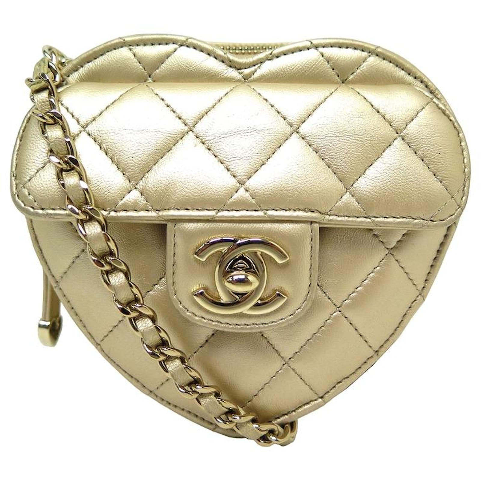 Clutch Bags Chanel Chanel Handbag Mini Heart Pouch Champagne Attributes PM Clutch Bag