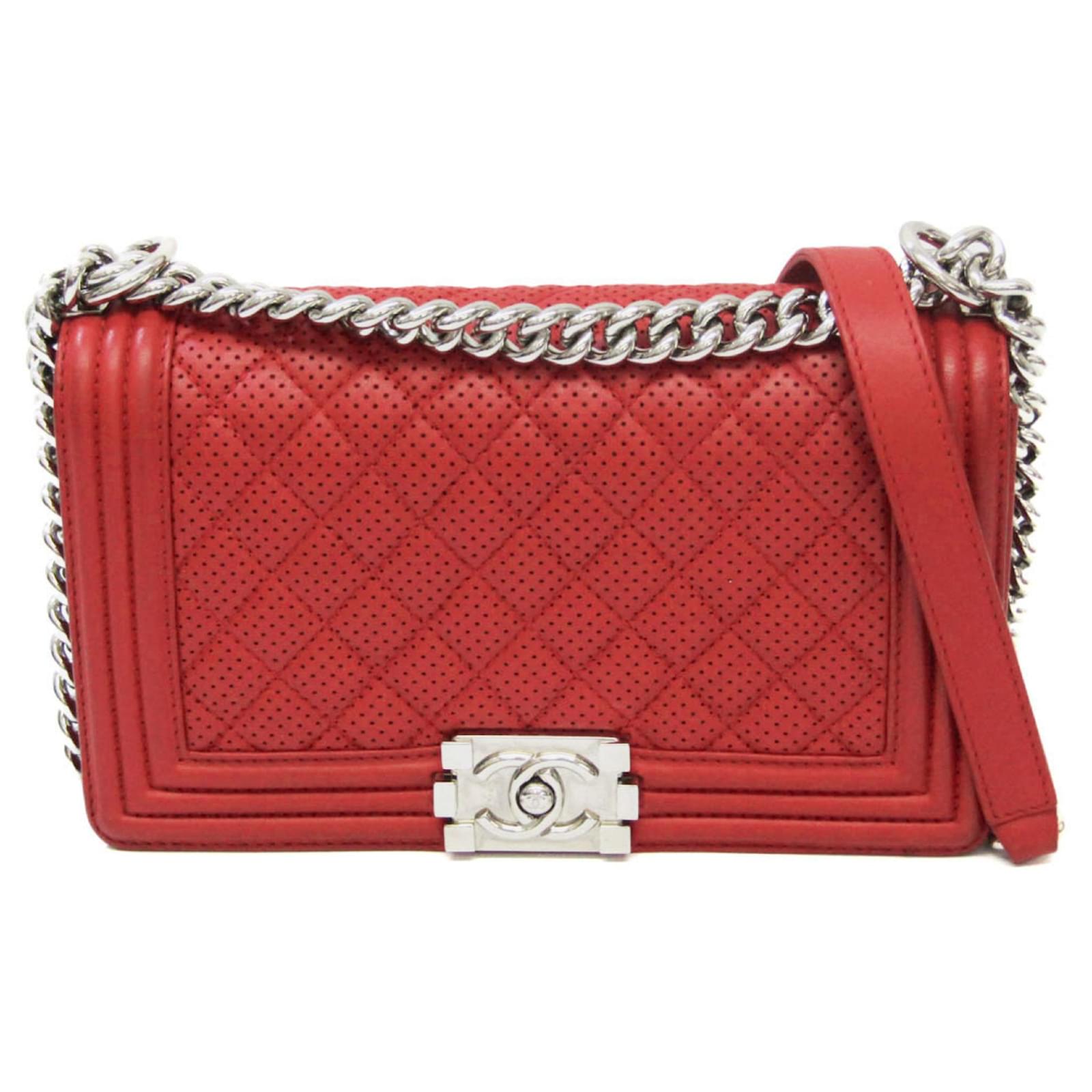 Chanel Boy Red Leather ref.1050553 Joli Closet