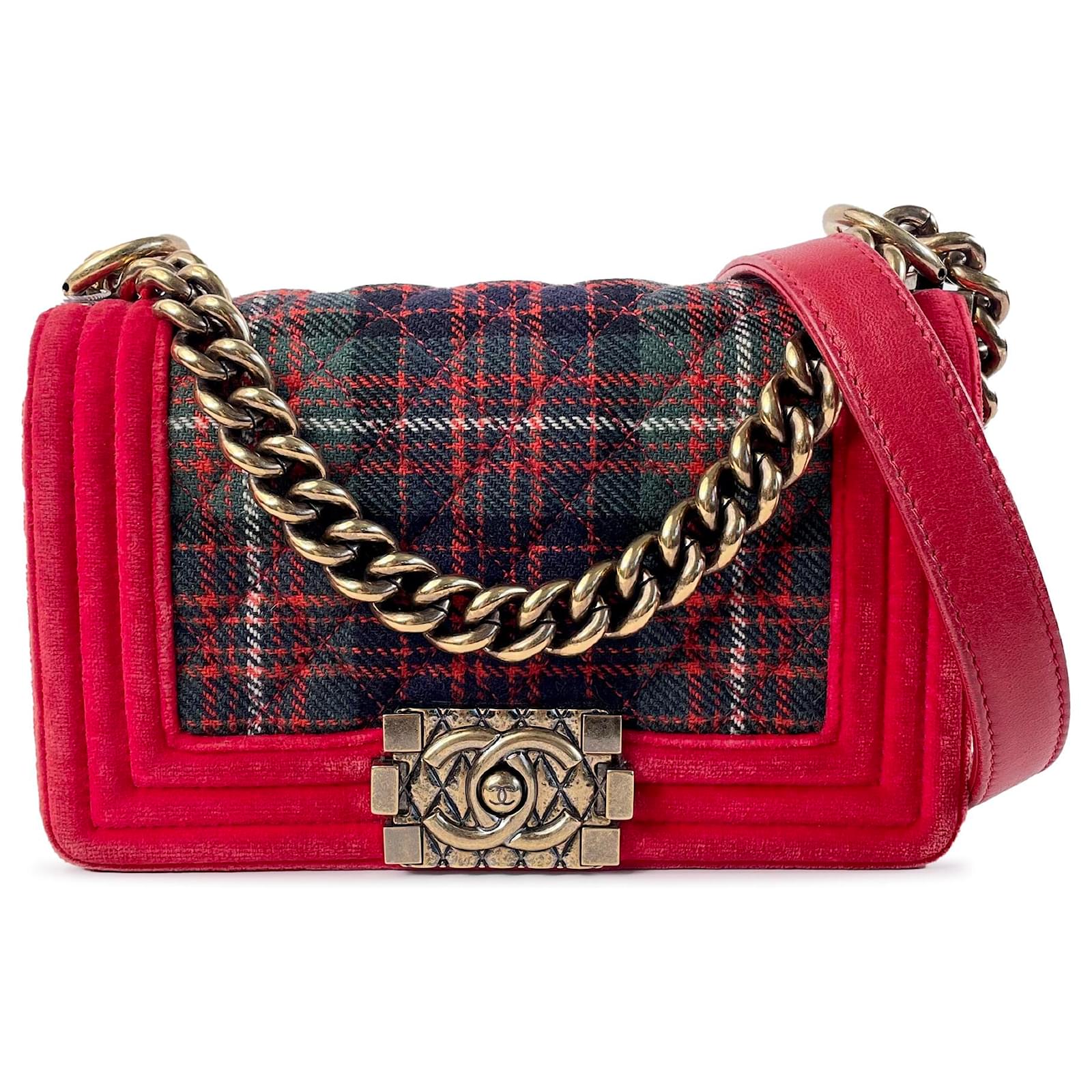 Chanel Red Small Velvet Boy Crossbody Bag Cloth ref.1051561 - Joli