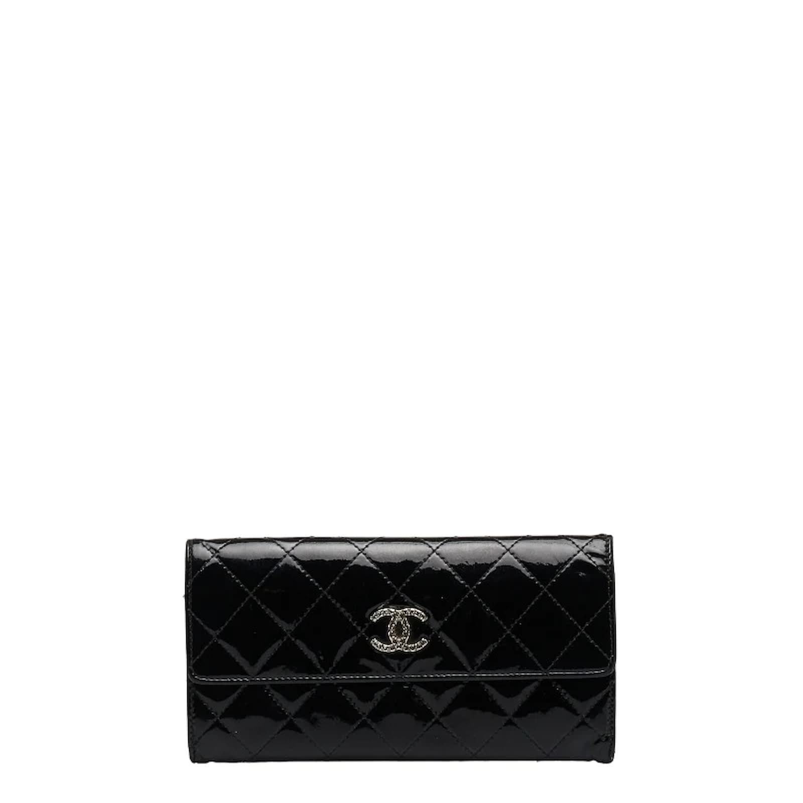 Chanel CC Quilted Patent Leather Flap Wallet Black ref.1051907
