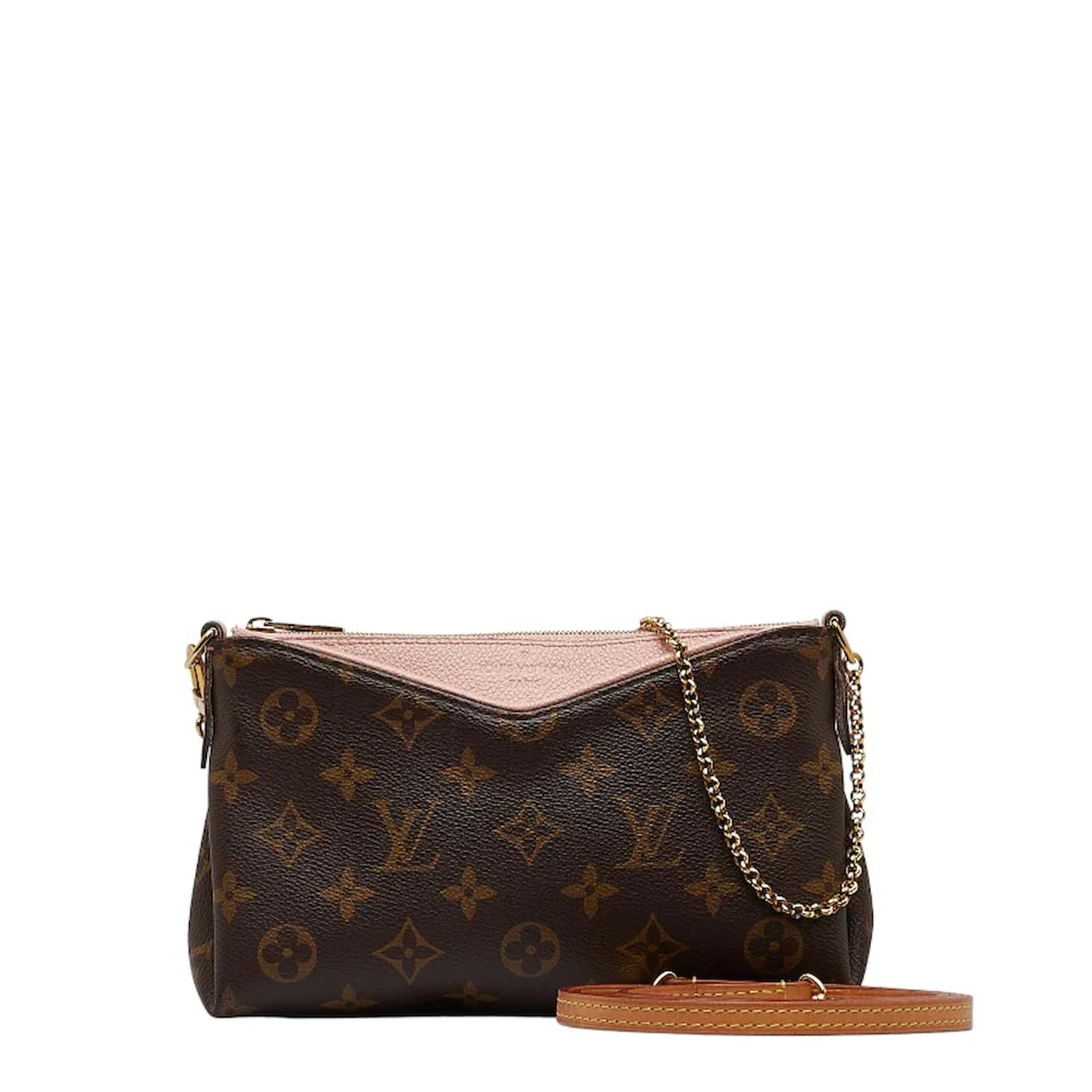 Louis Vuitton, Monogram Pallas Clutch