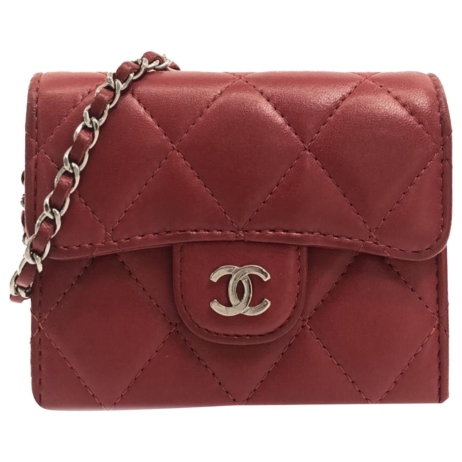 Chanel Red Classic Flap Lambskin Card Holder on Chain Leather ref.1054069 -  Joli Closet