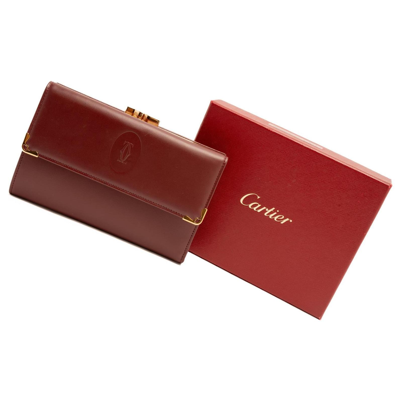 Women s burgundy leather wallet