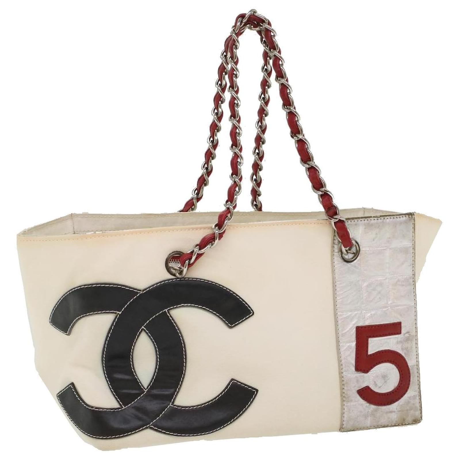CHANEL Chain Tote Bag No5 Canvas White CC Auth 52866 Cloth ref.1059012 -  Joli Closet
