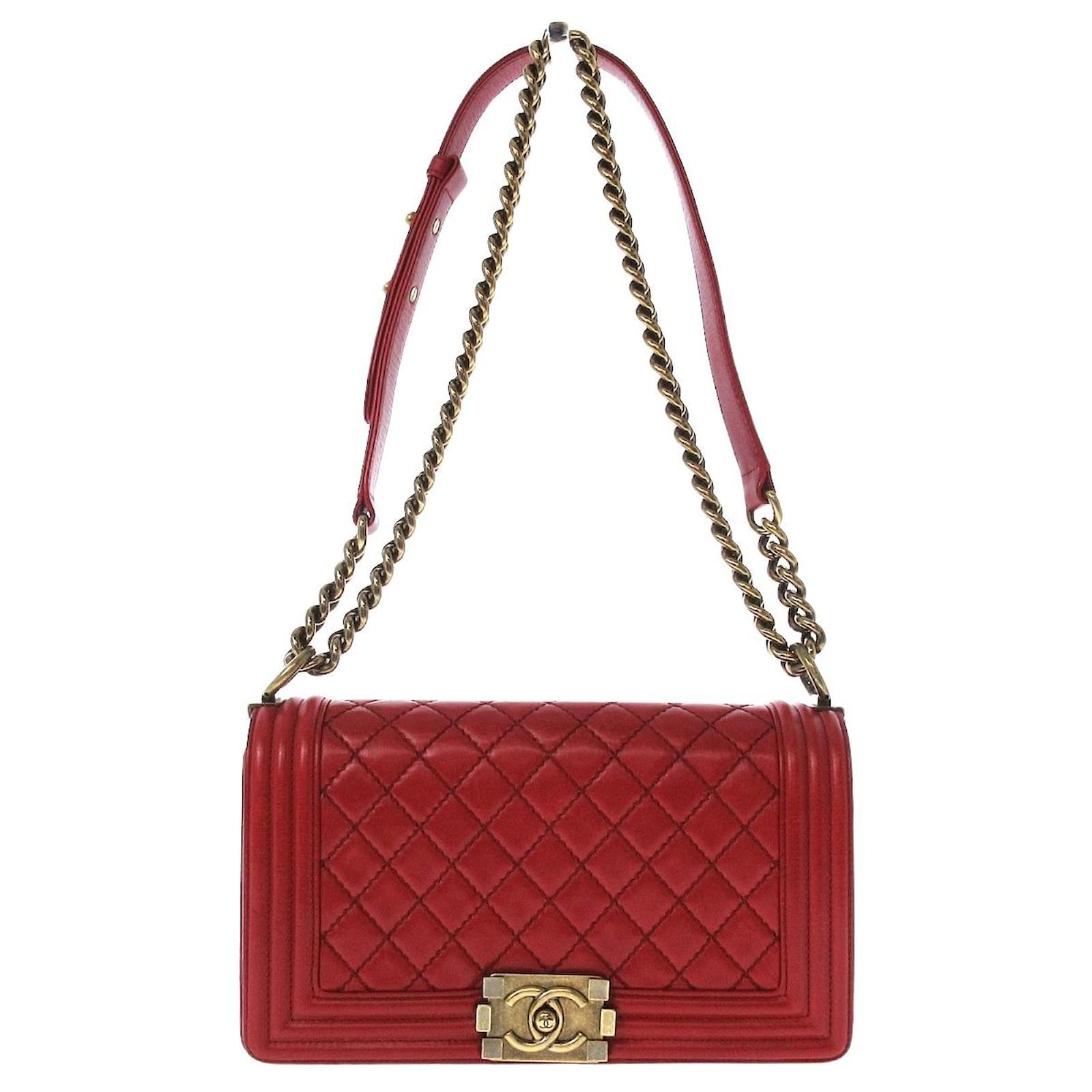 Chanel Boy Red Leather ref.1059603 Joli Closet