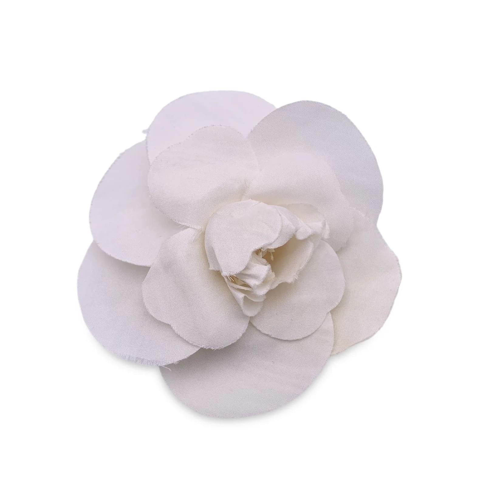 Chanel Vintage White Silk Flower Camelia Camellia Brooch Pin ref