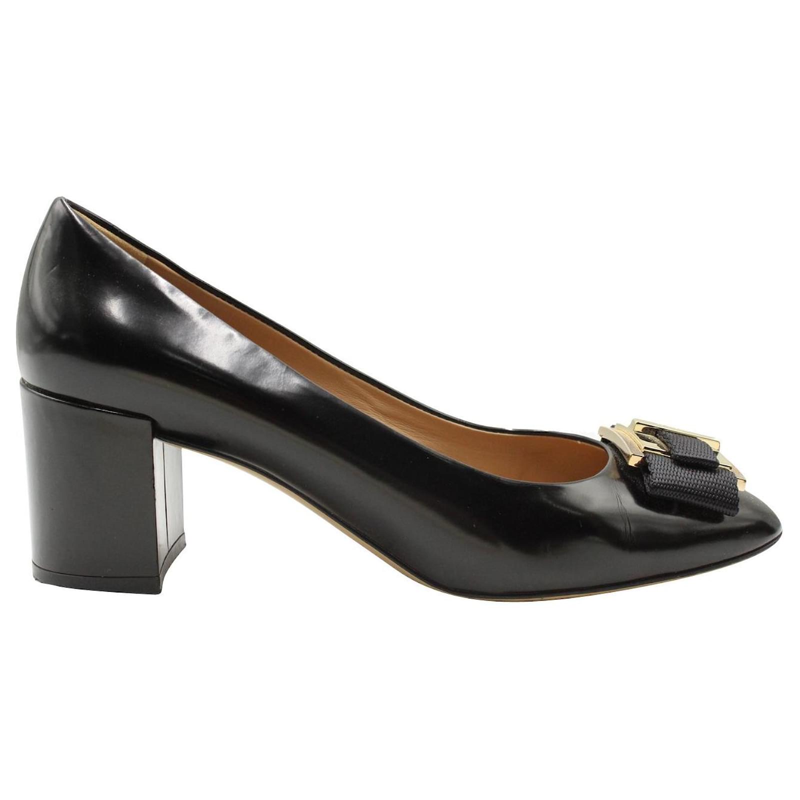 Salvatore ferragamo hot sale block heel pumps