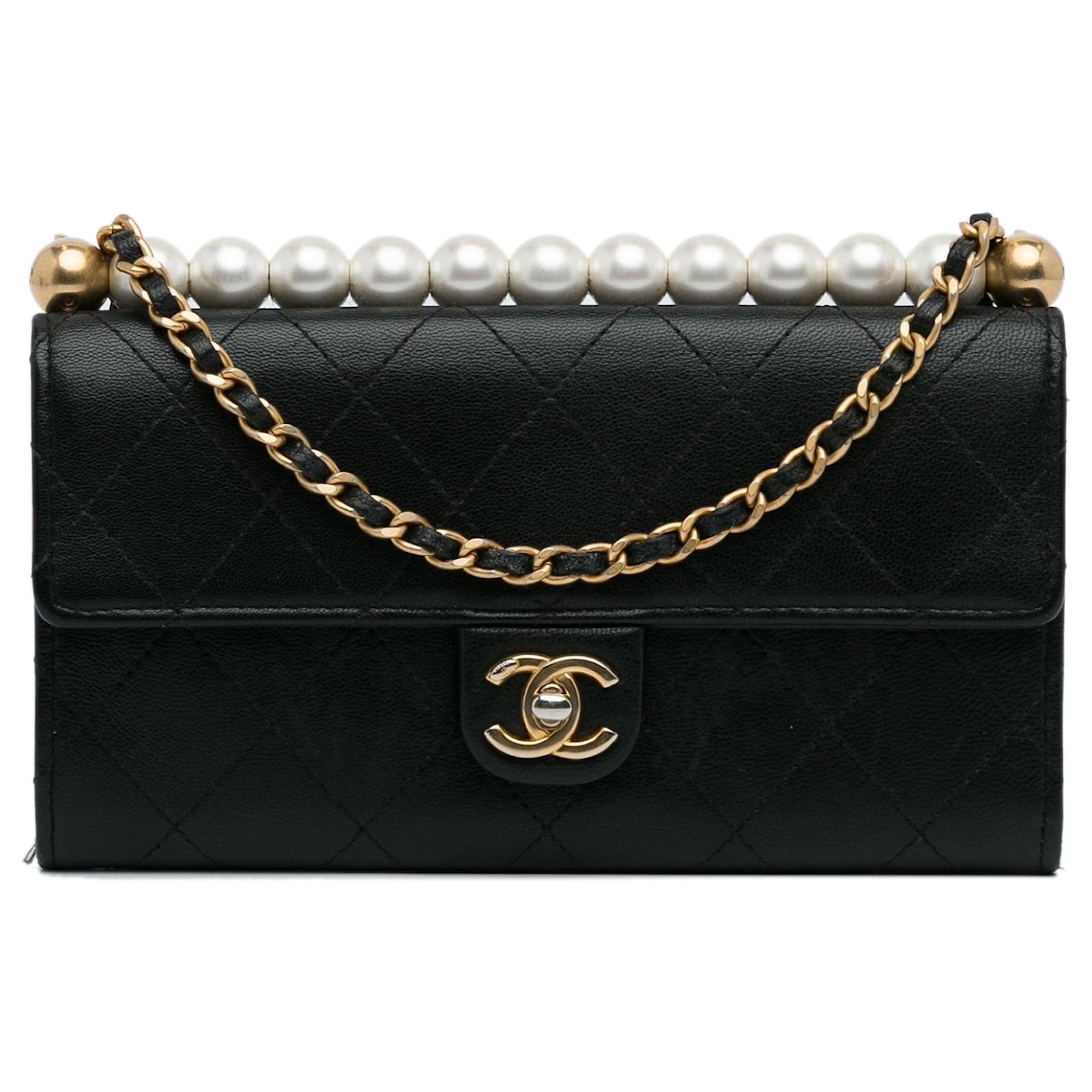 Chanel Black Chic Pearls Clutch with Chain Leather Goatskin ref