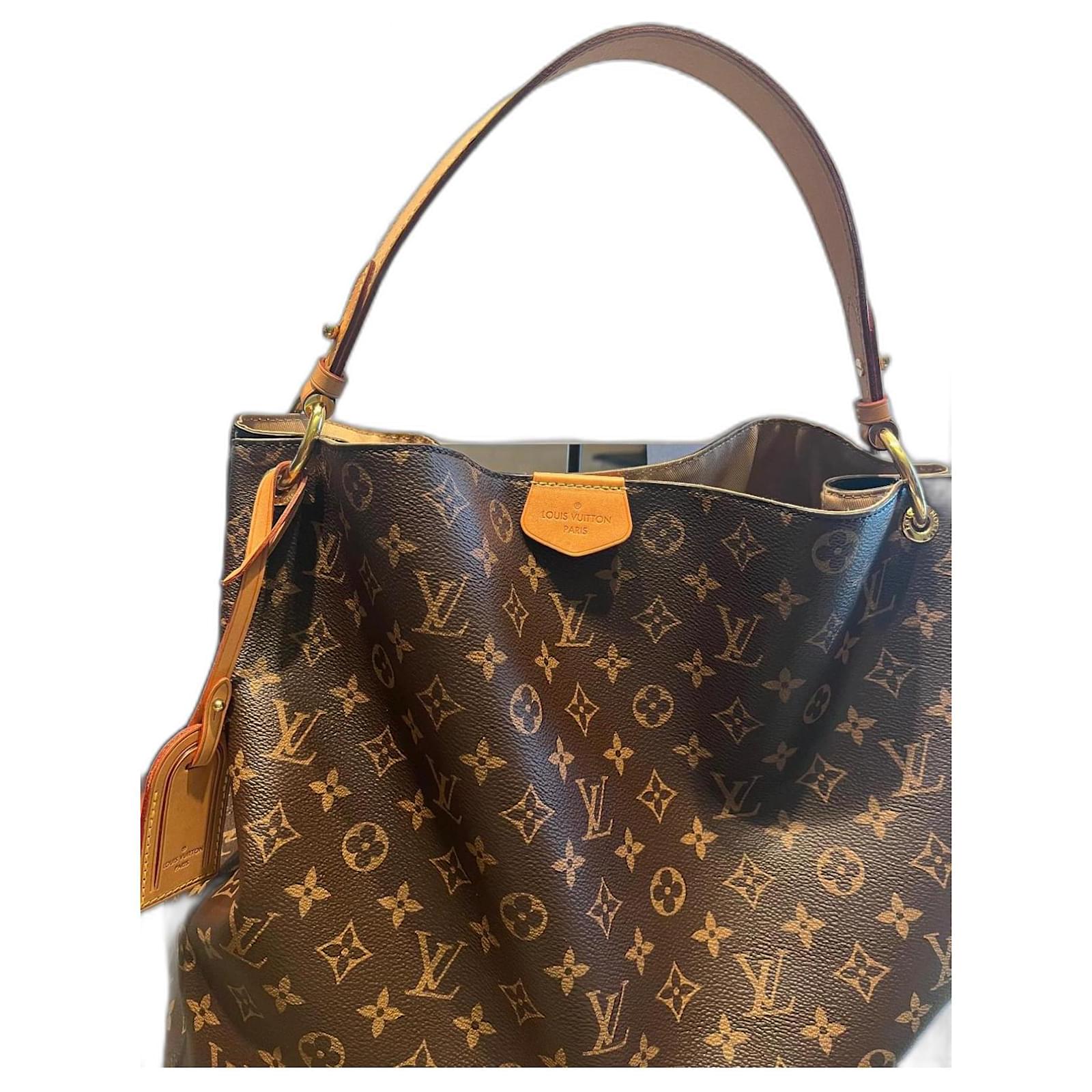 Louis Vuitton GraceFul MM Bag in 2023