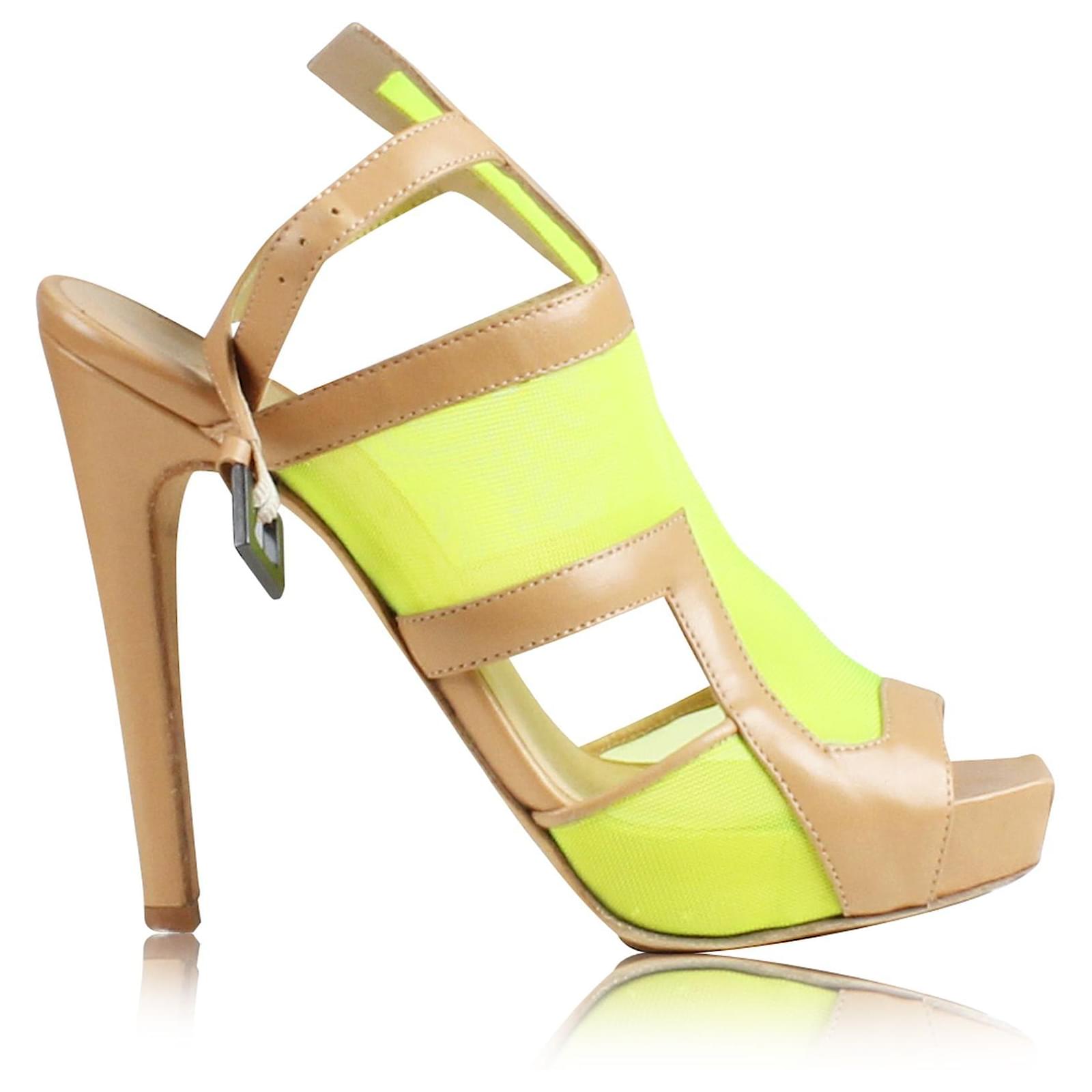 Aperlai Neon Pumps Brown ref.1064928 Joli Closet