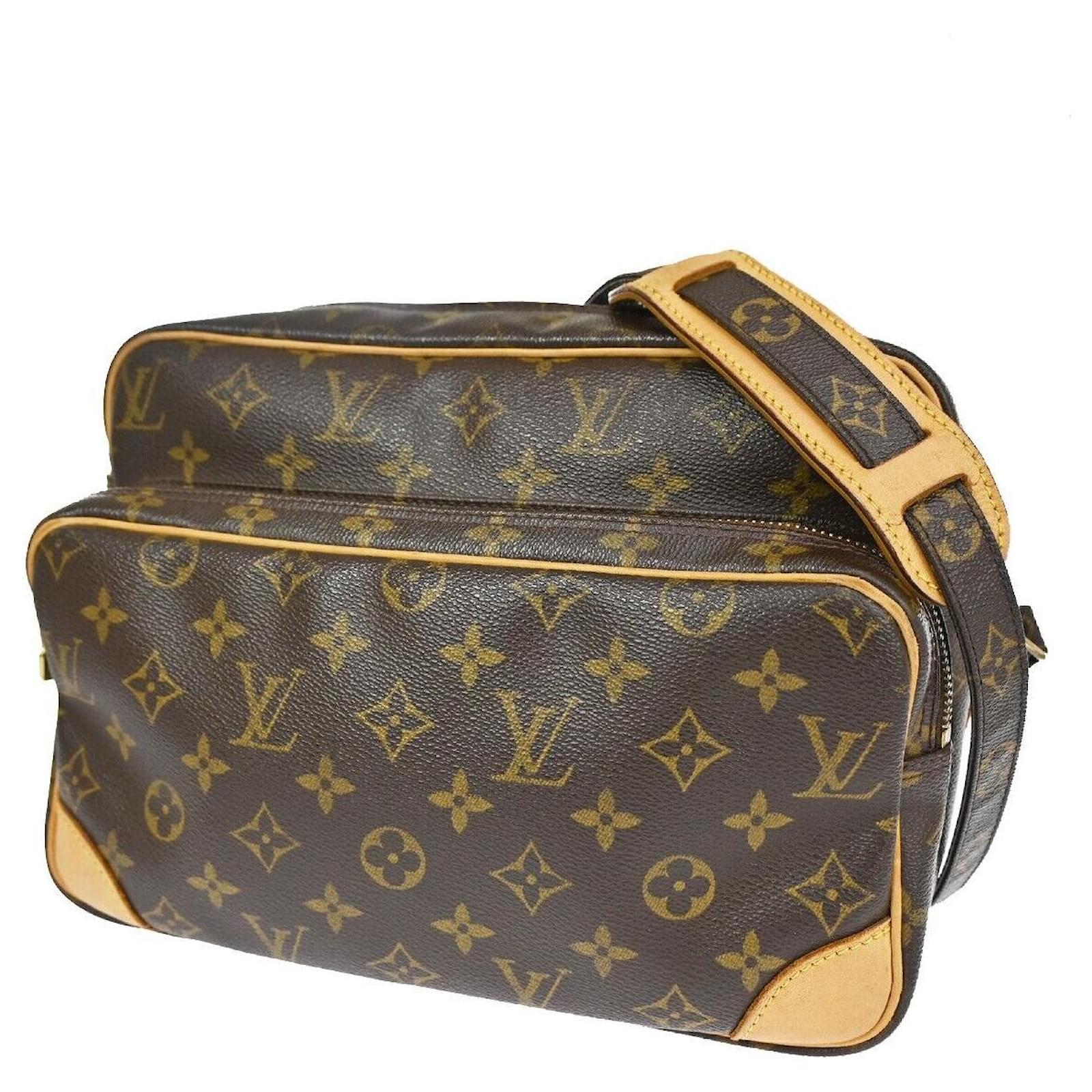 Louis Vuitton Nile Brown Cloth ref.1065780 - Joli Closet