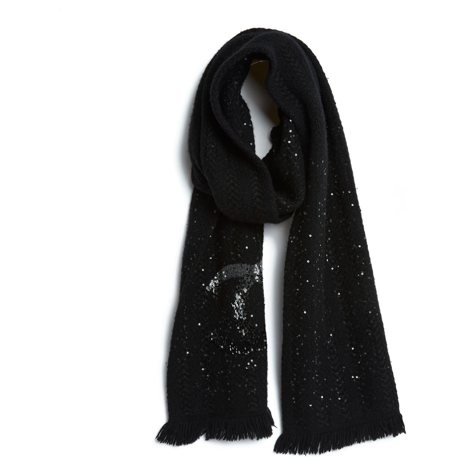 Chanel Cashmere 2015 Scarf - Blue Scarves and Shawls, Accessories -  CHA846305