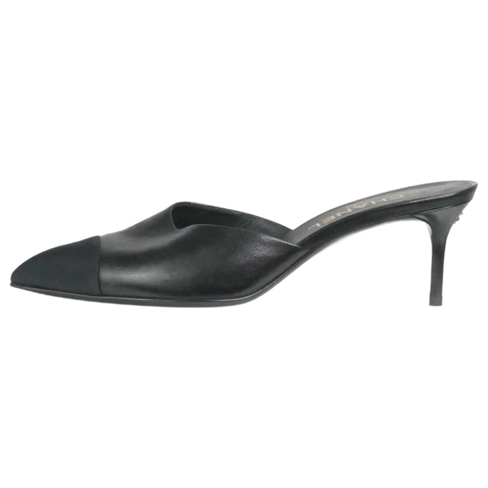 Patent leather mules Chanel Black size 39 EU in Patent leather