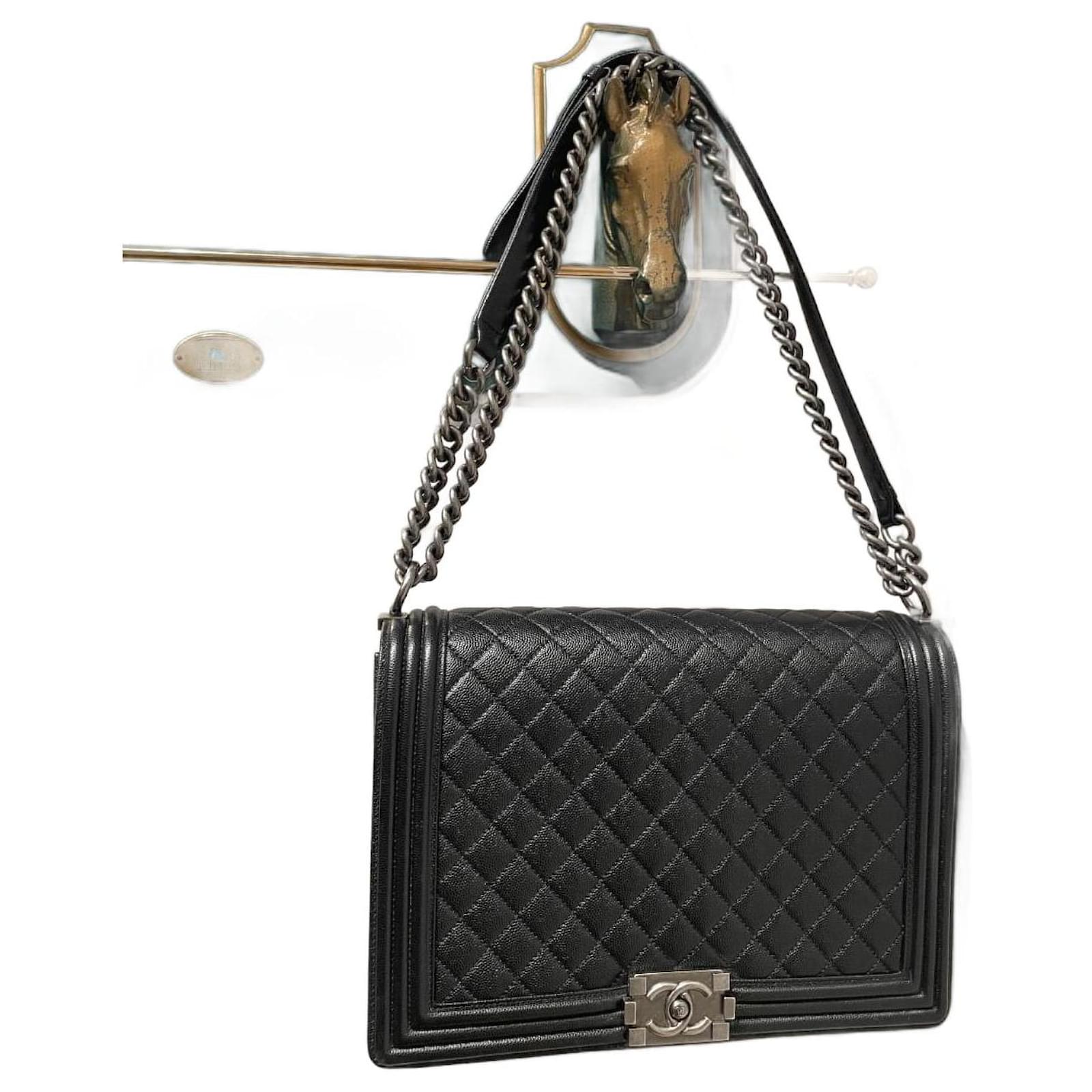 Chanel Bags Briefcases Black Leather ref.1068007 - Joli Closet