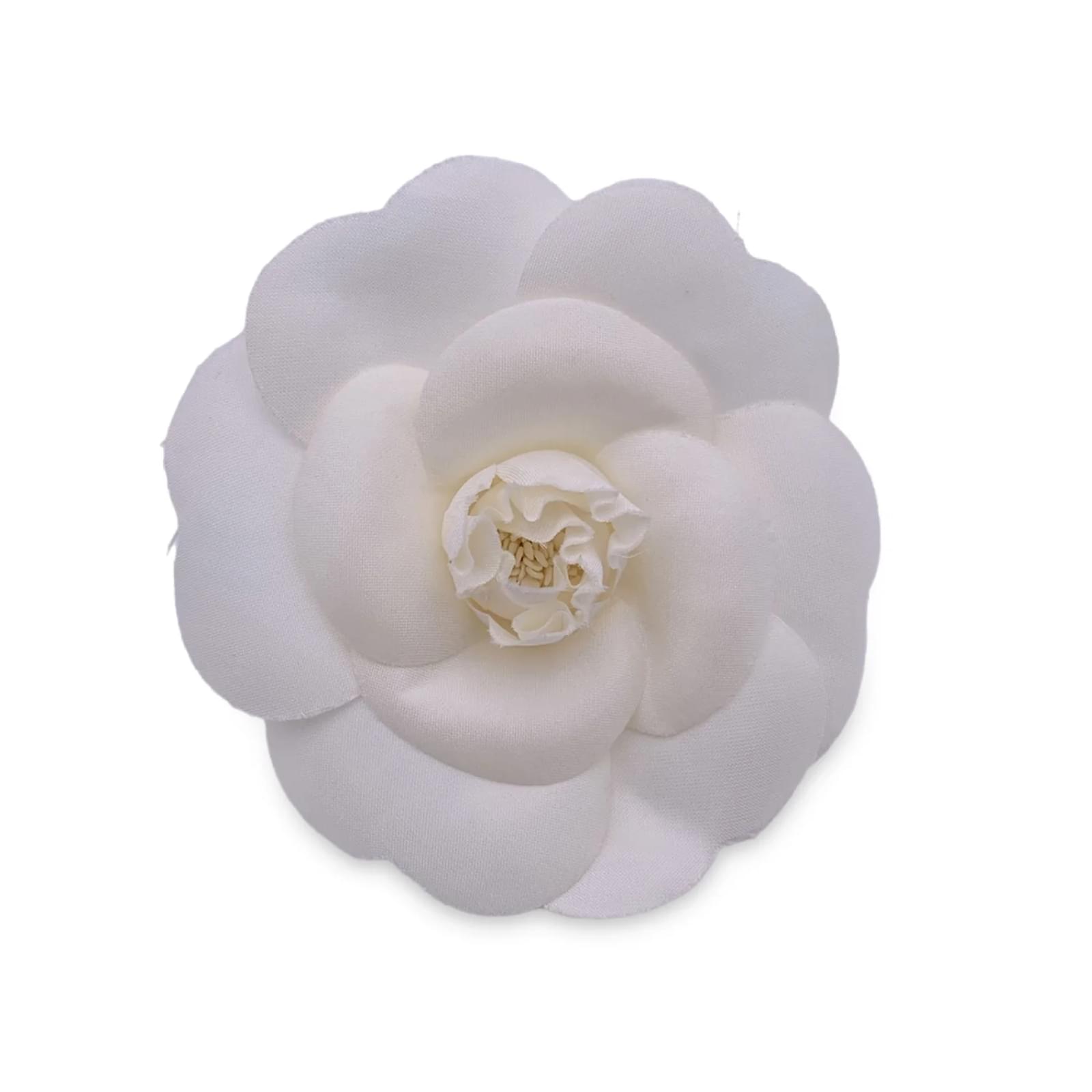 Chanel Vintage White Silk Camellia Camelia Flower Pin Brooch ref