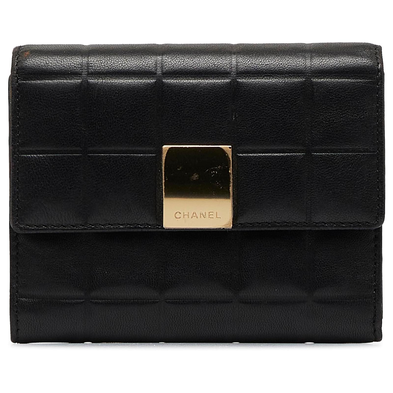 Chanel chocolate 2025 bar wallet