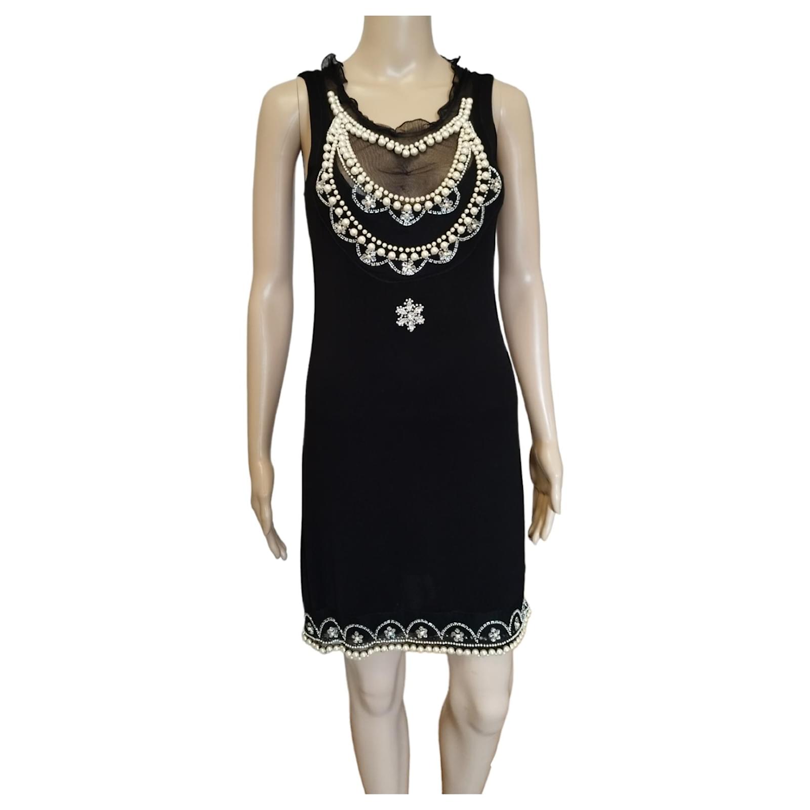 Black Dior dress, decorated with bead and rhinestone embroidery Synthetic ref.JC1074821 (Sold) - Joli Closet Black Dior dress, decorated with bead and rhinestone embroidery Synthetic ref.JC1074821 (Sold) - Joli Closet