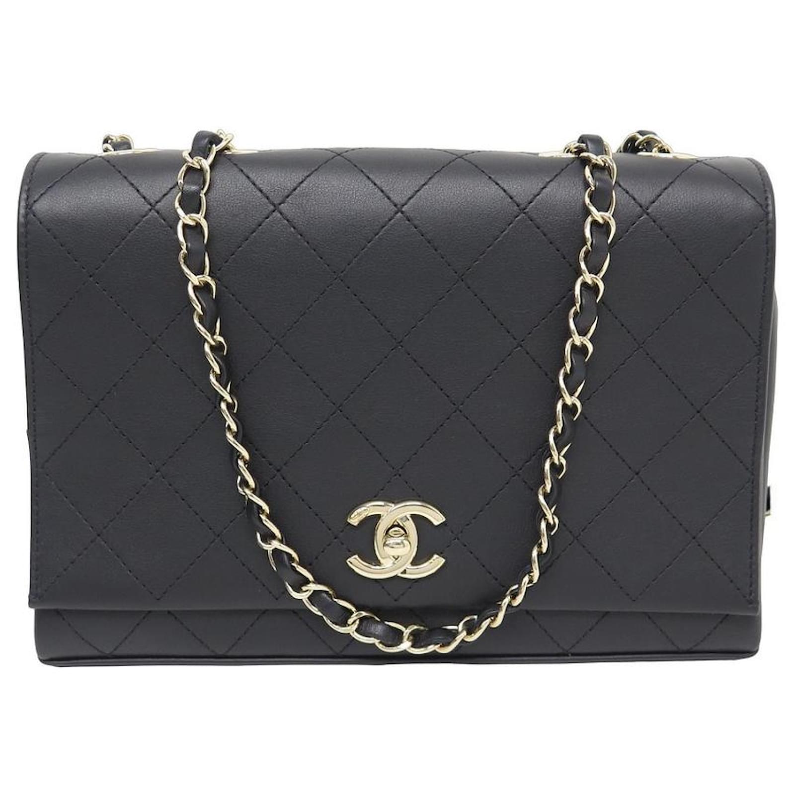 Chanel hot sale hand purse