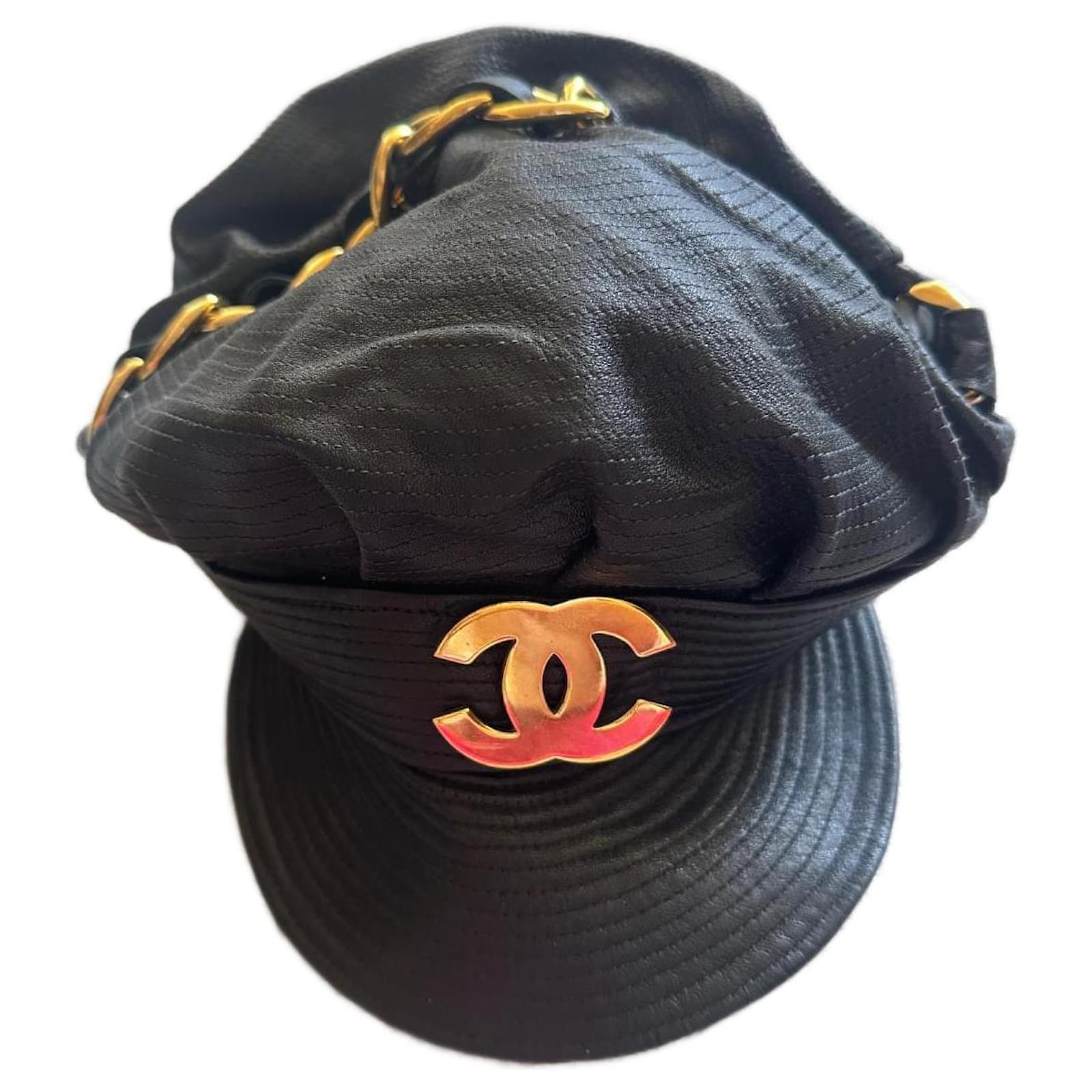 Chanel Hats Black Leather ref.1087286 - Joli Closet