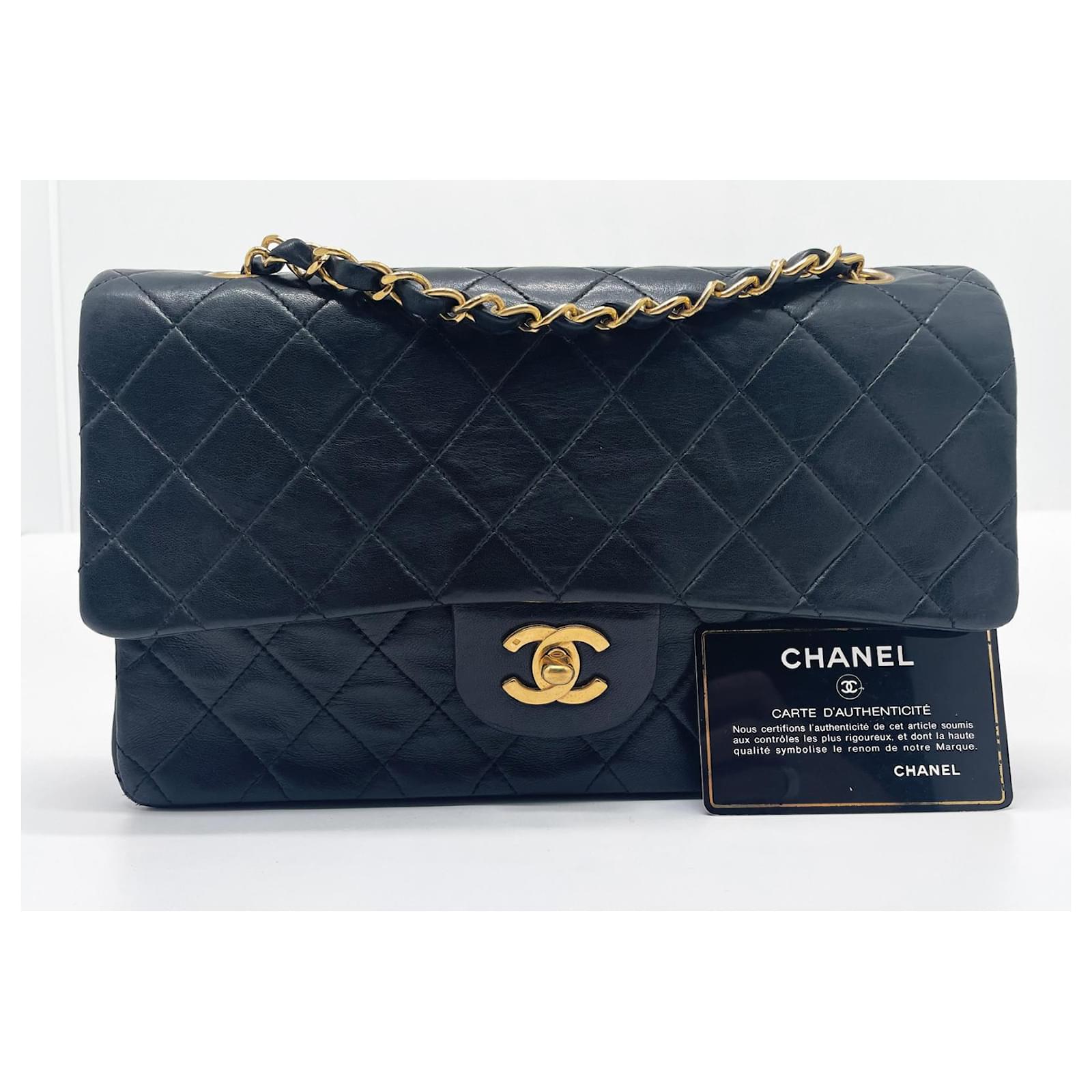 Sac chanel best sale noir et doré