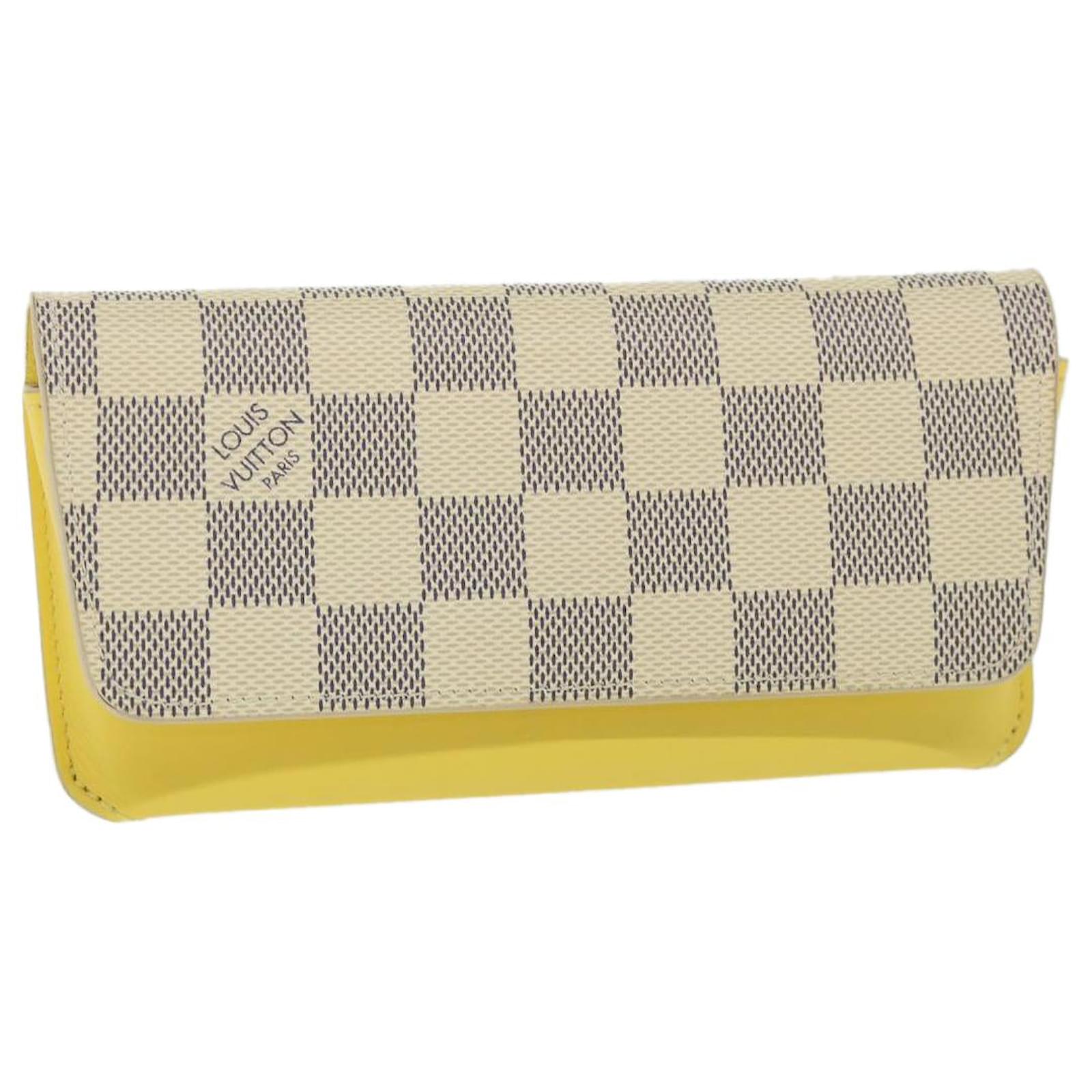 LOUIS VUITTON Damier Azur Etui Lunette Woody Glasses Case GI0388