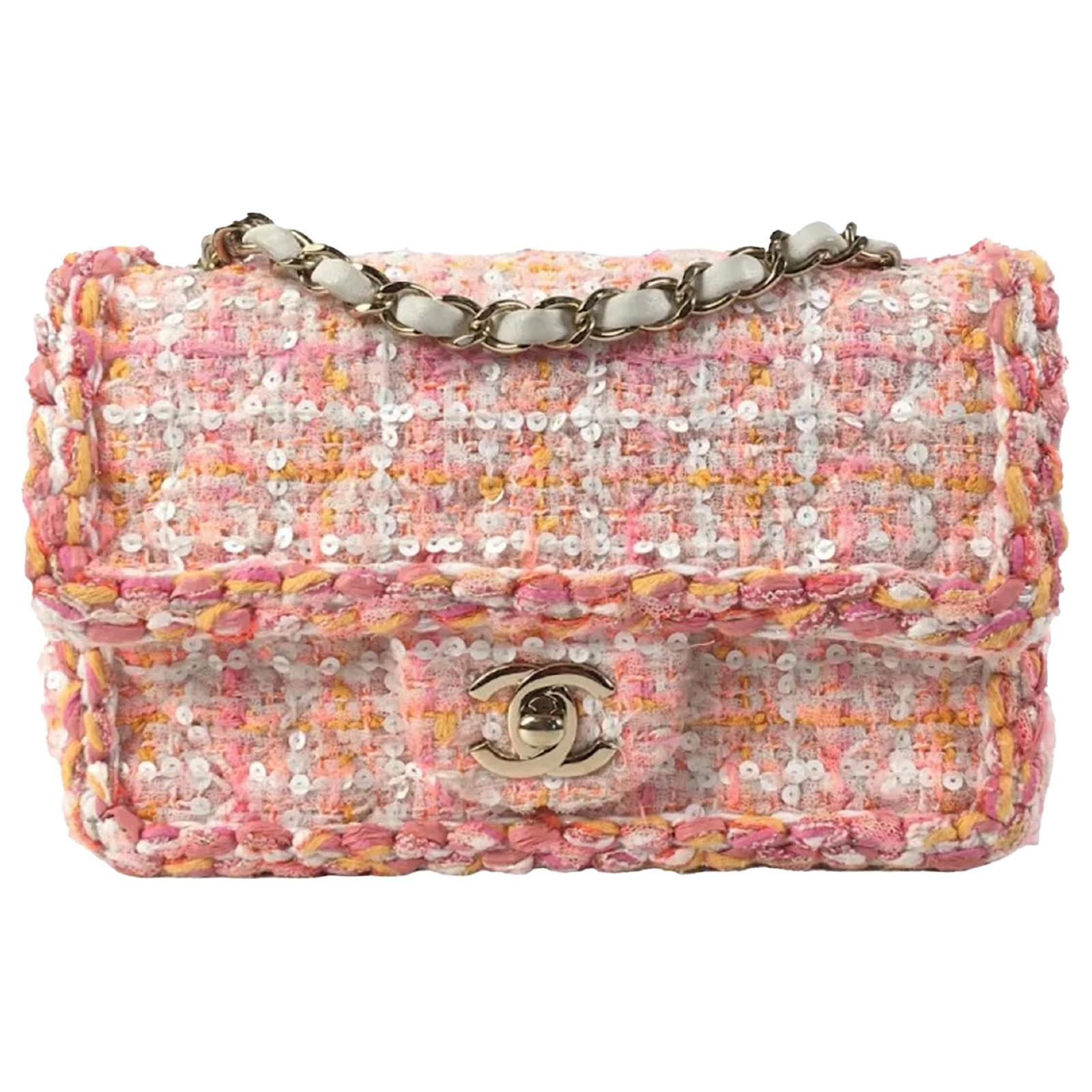 Bolso con solapa de tweed rectangular mini clásico rosa de Chanel