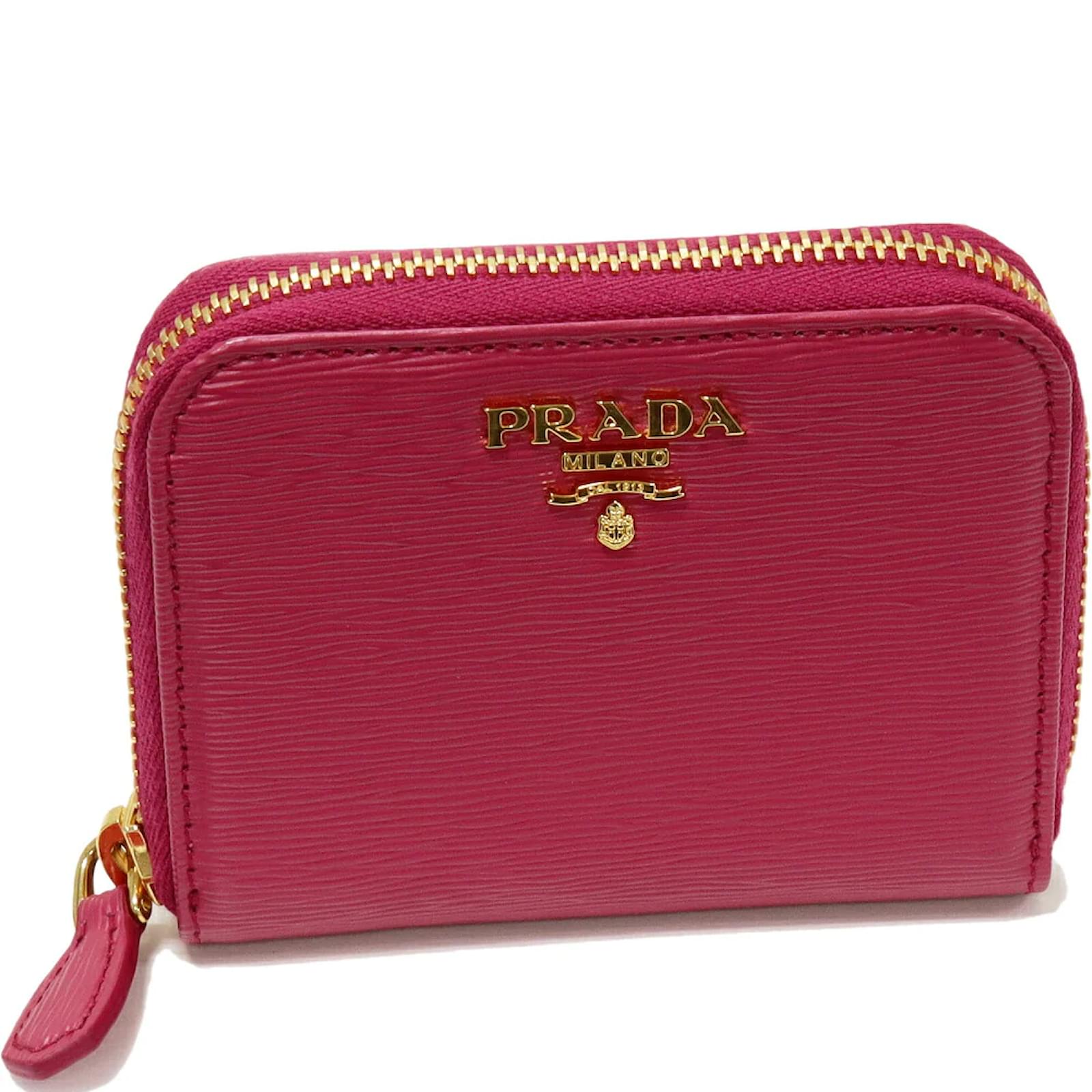 Patent leather purse Prada Pink in Patent leather - 40281245