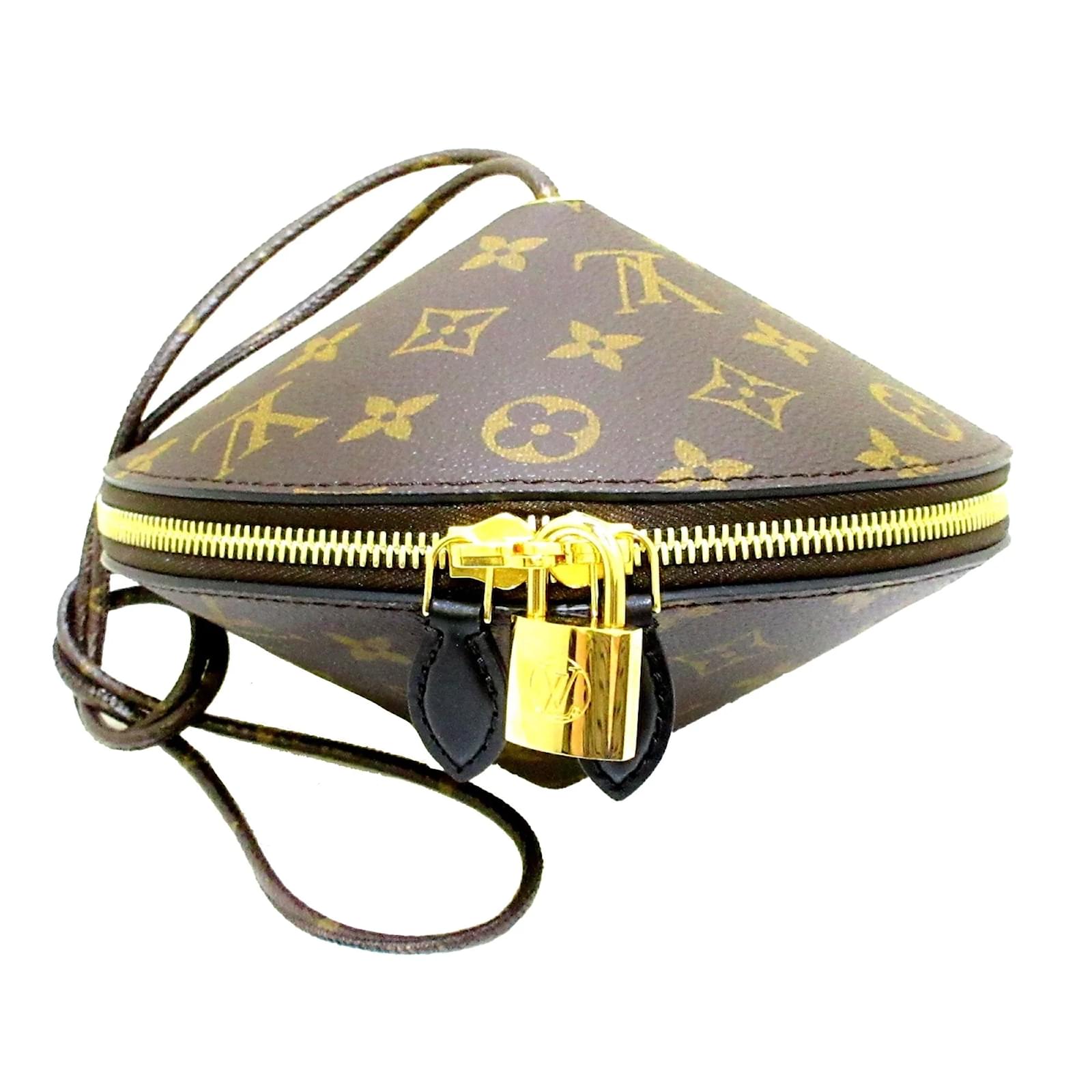 ioffer louis vuitton backpack Damier Graphite Josh Feminine Update Of The Historic Montsouris Model I BOUGHT FAKE DESIGNER ITEMS