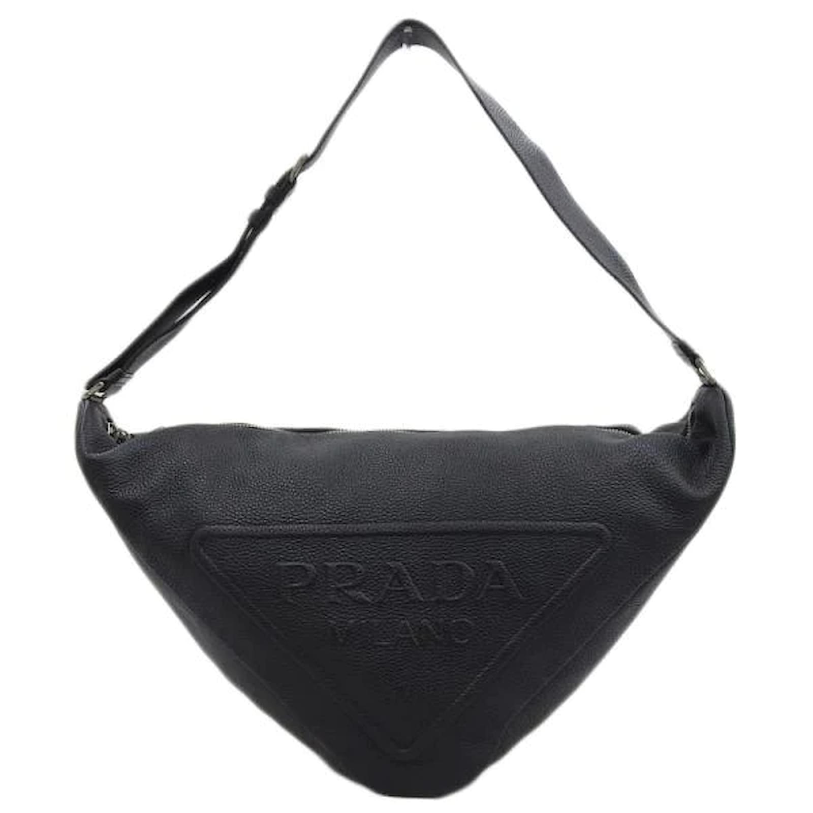 バッグ 00s PRADA Triangle Logo Shoulder Bag 20809825_50748818_600.jpg