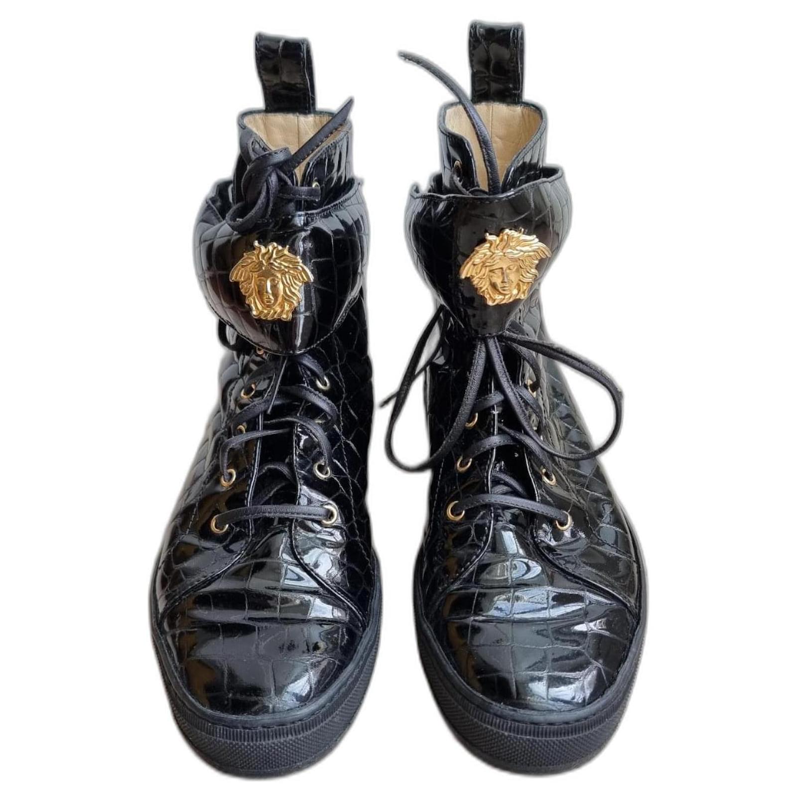 90s Gianni Versace ブーツ Vintage 90's GIANNI VERSACE 'miss S&M' Runway Studded