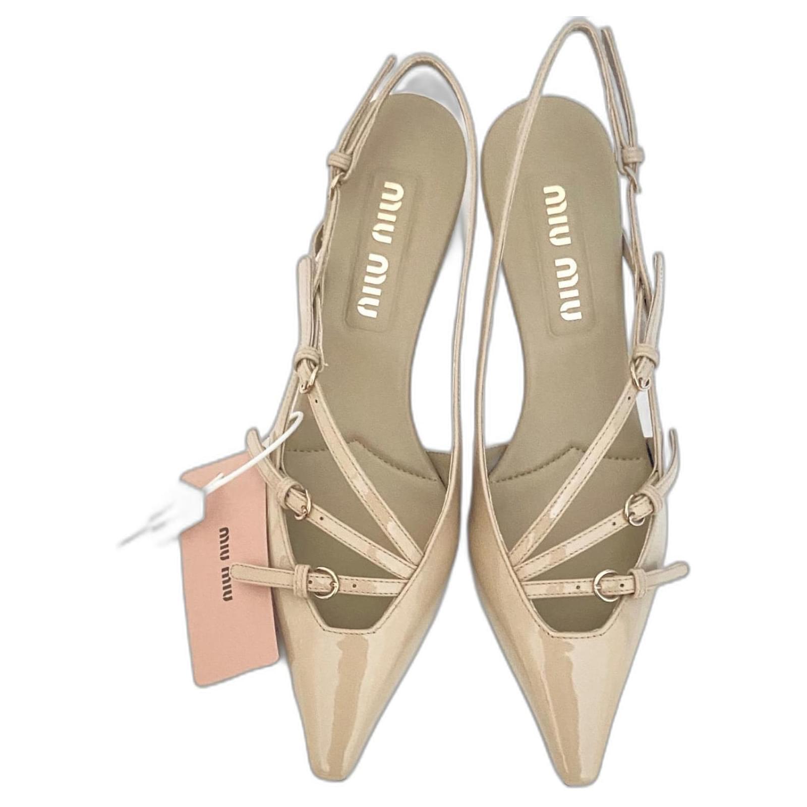 Miu Miu Patent Leather Slingbacks Kitten Heels Sabbia Sand Beige ref
