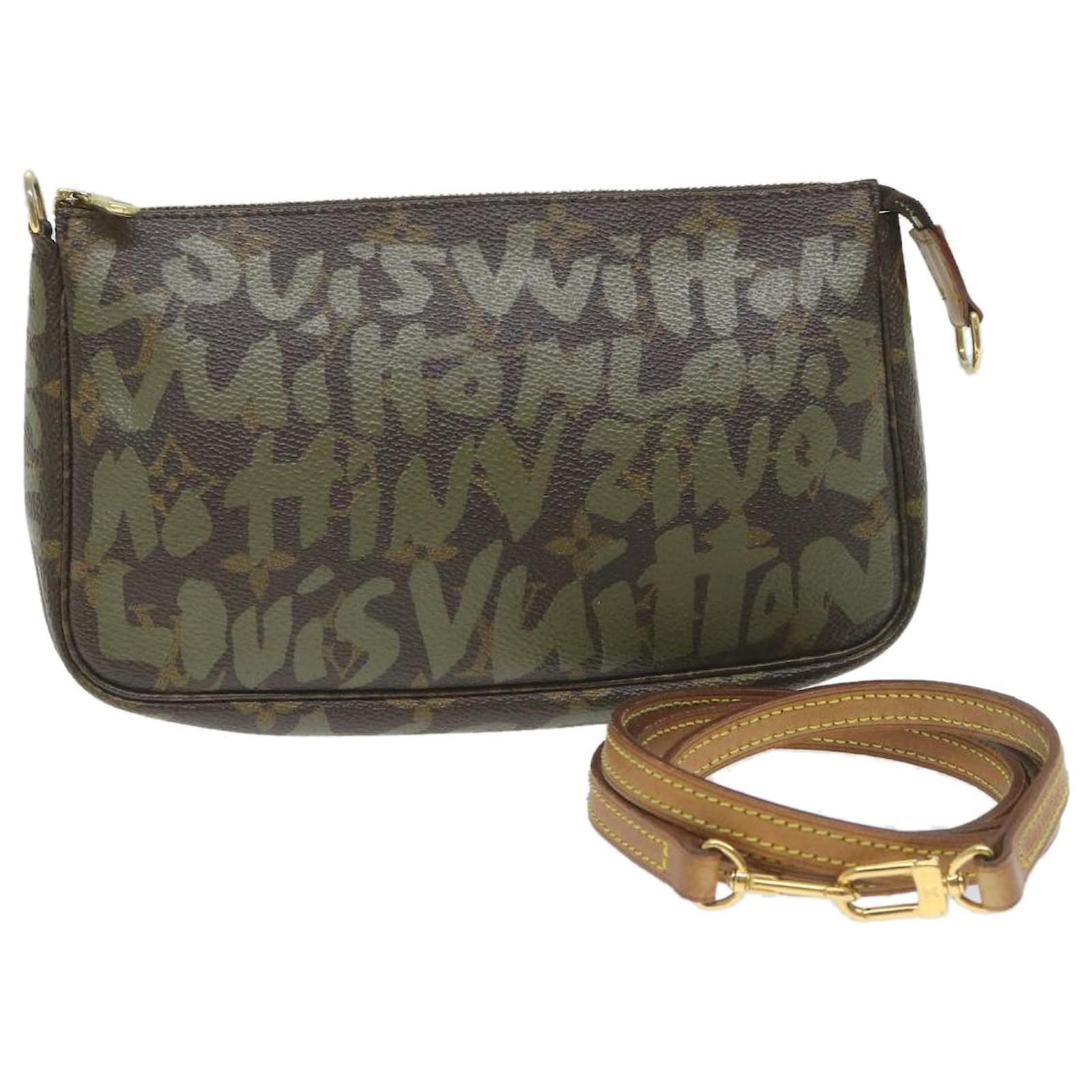 LOUIS VUITTON Monogramm Graffiti Pochette Accessoires Khaki M92191 