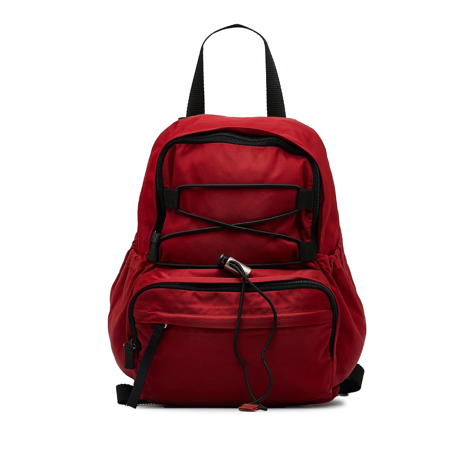 Prada mini-backpack w detachable chain strap for the BASIC ESSENTIALS. Cute  cute! adorable mini bags! #prada #minibags | Bags, Prada backpack, Prada bag