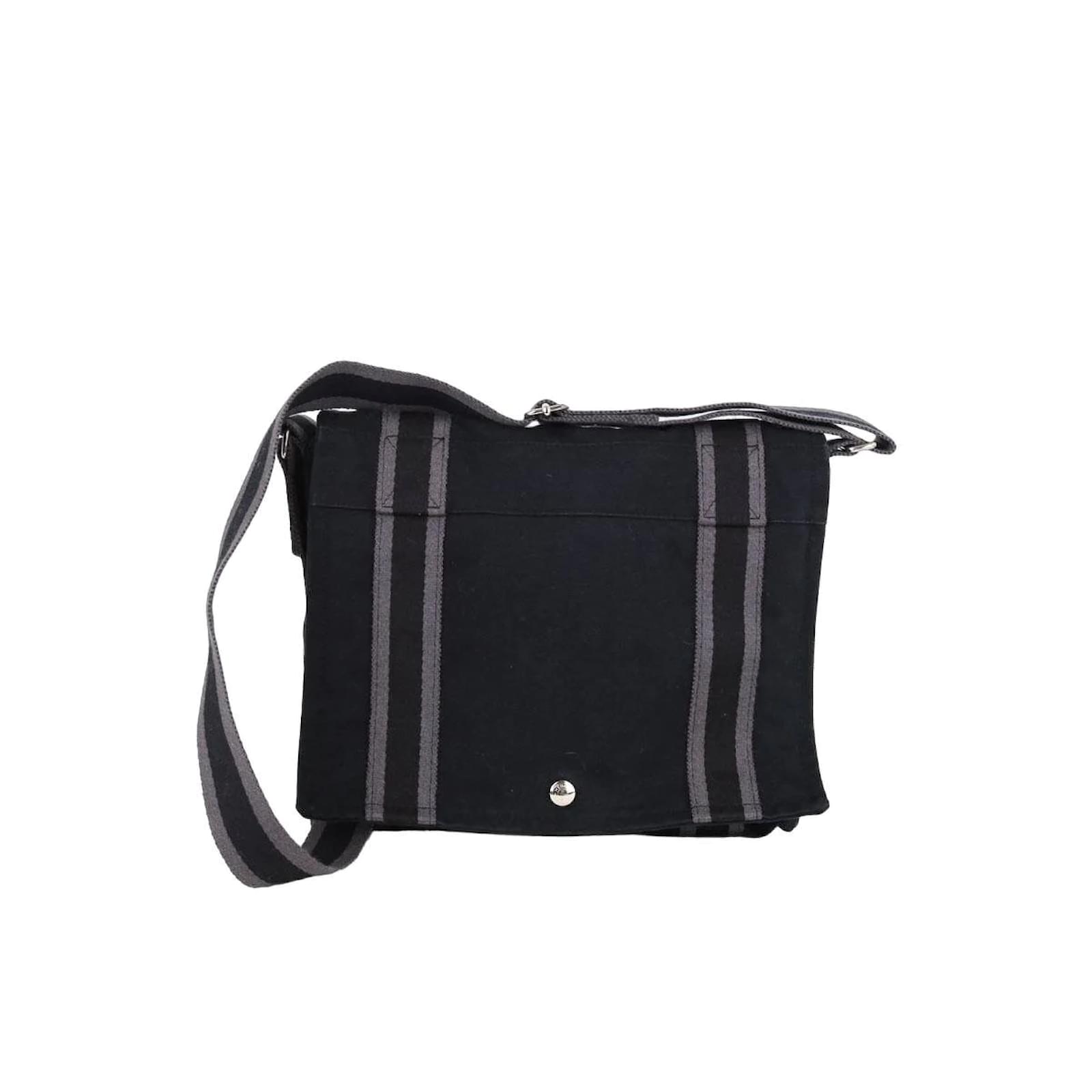 Hermès Toto shoulder bag Black Cloth ref.1147307 - Joli Closet