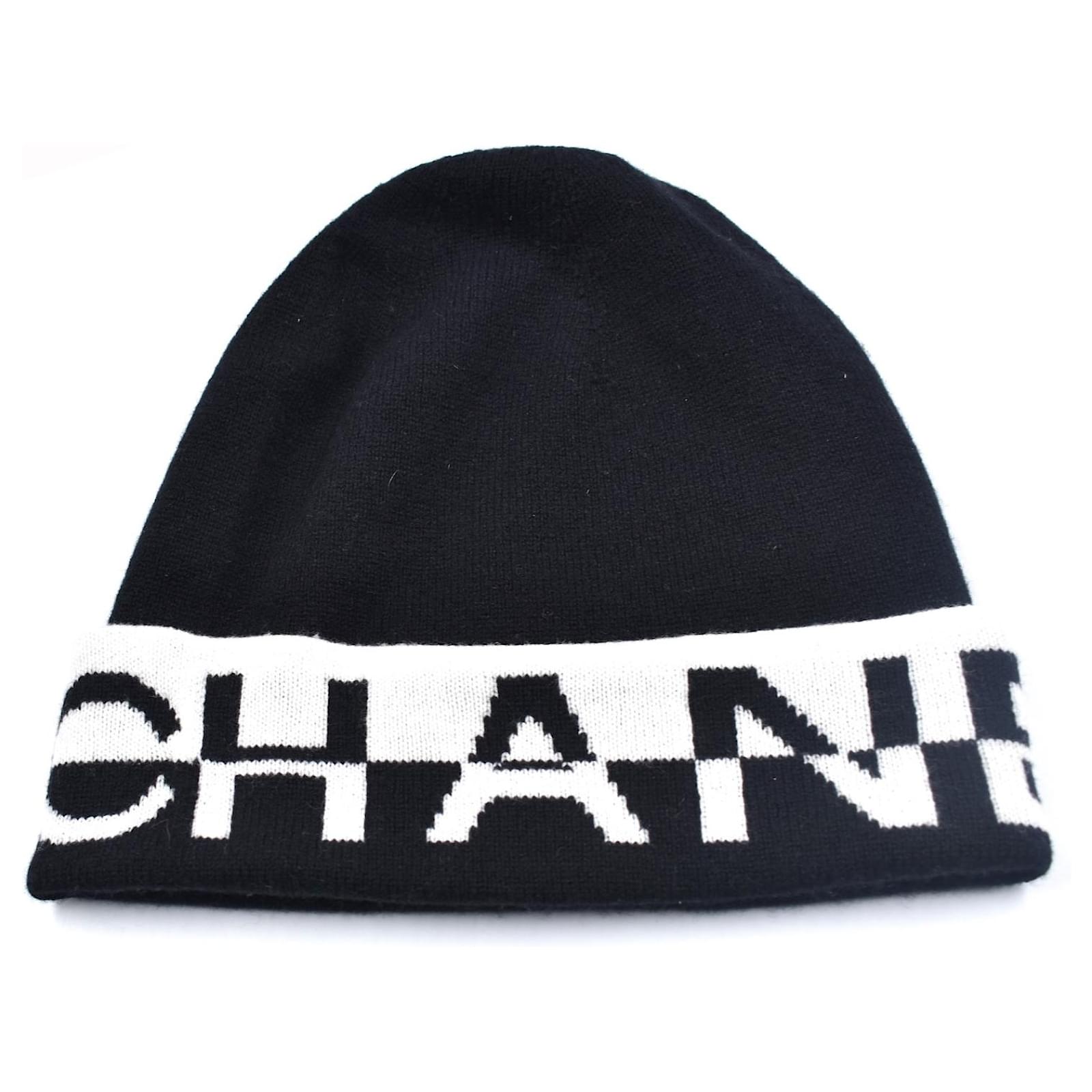 Chanel Hats Black Cashmere ref.1172246 - Joli Closet