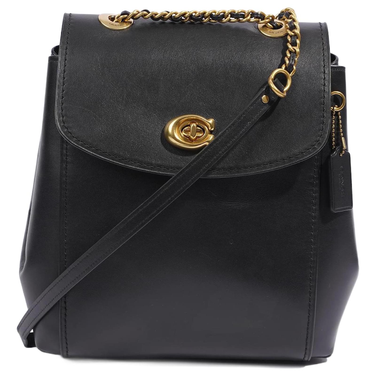 バッグ Vintage Coach Convertible Backpack Suedo How cute is this little Convertible Backpack from Coach