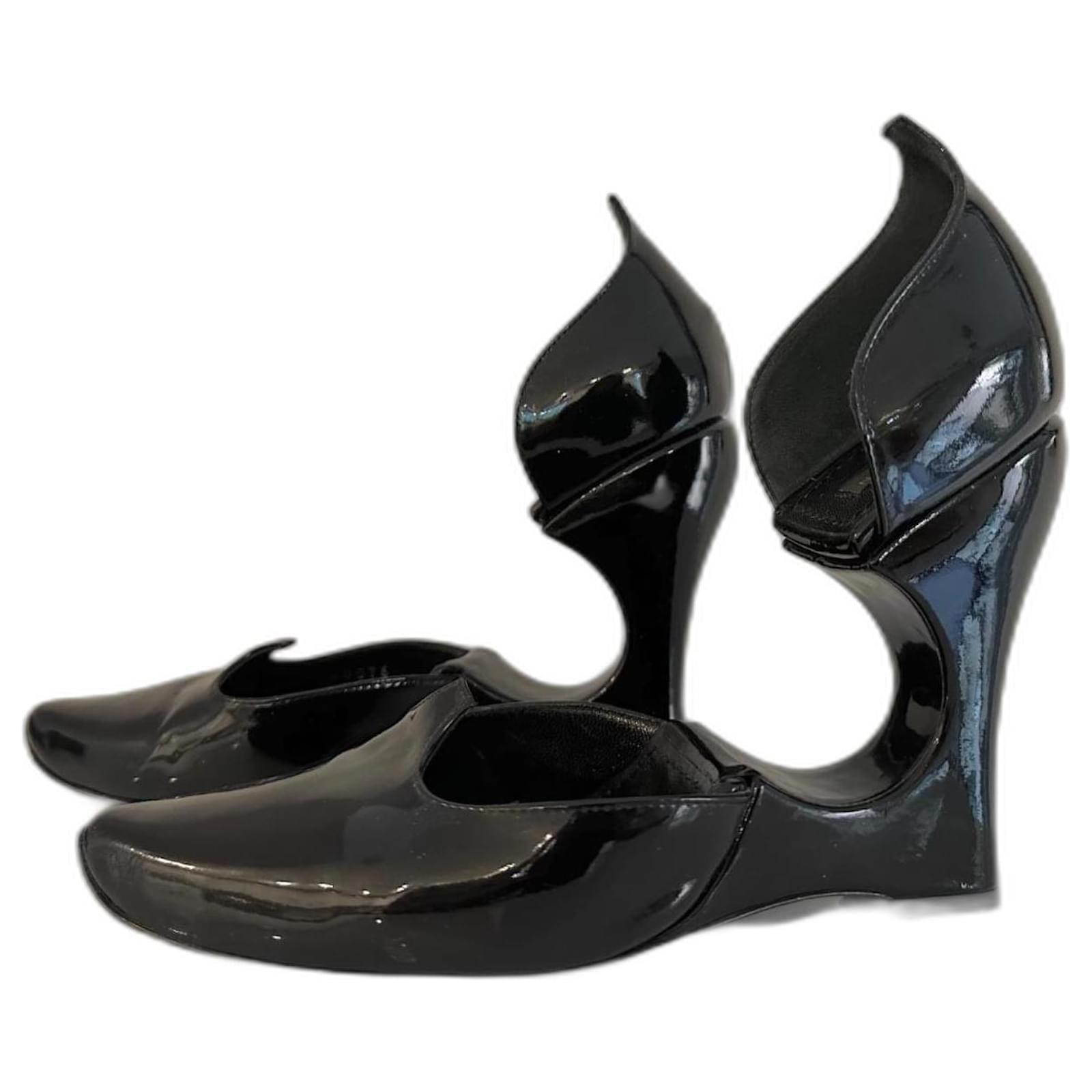 Queen Of the Heels | A Custom Shoe concept by Kyla Queen Shoes