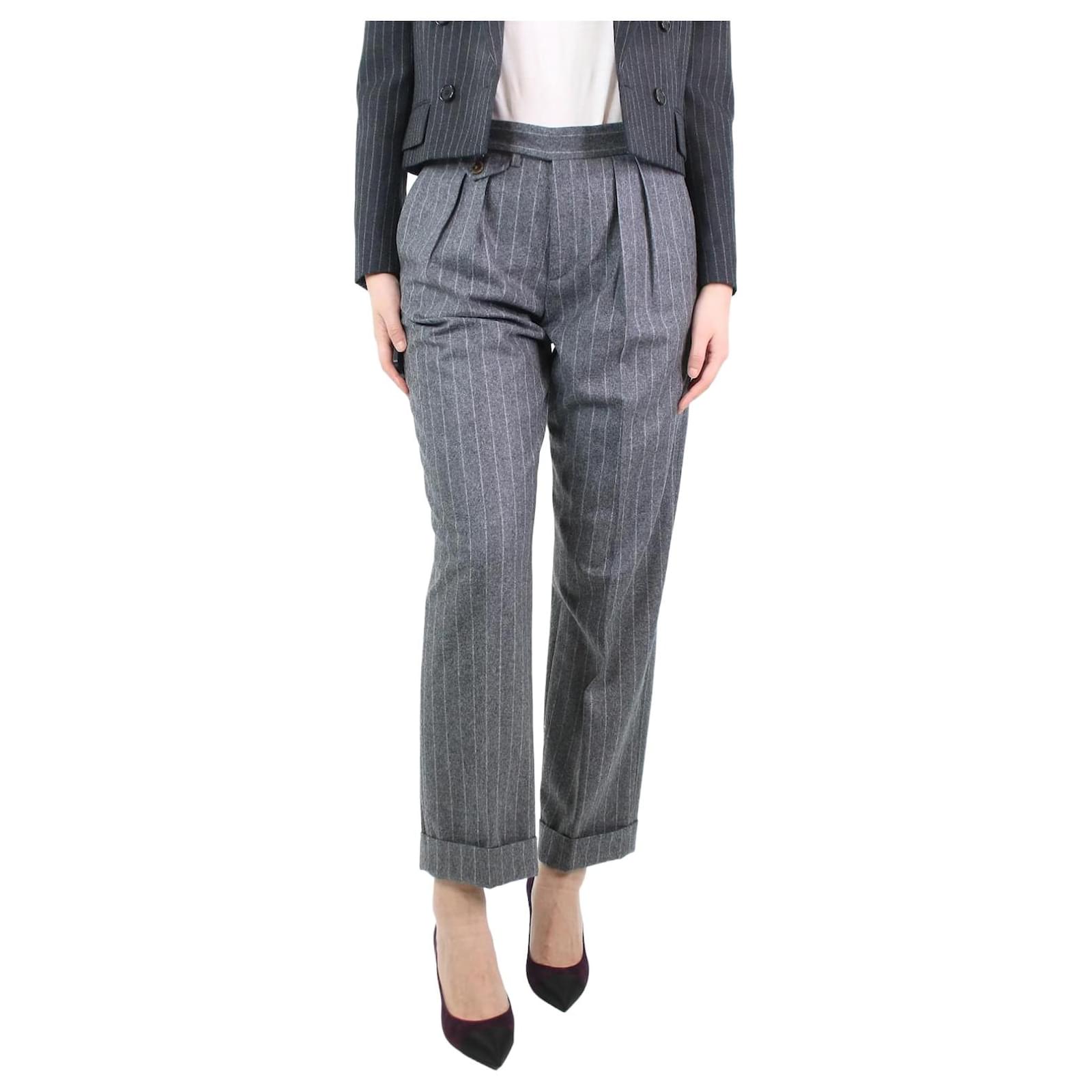 HOT Outfit Pantaloni Gessati Grigi Pantaloni Gessati Grigi Autre