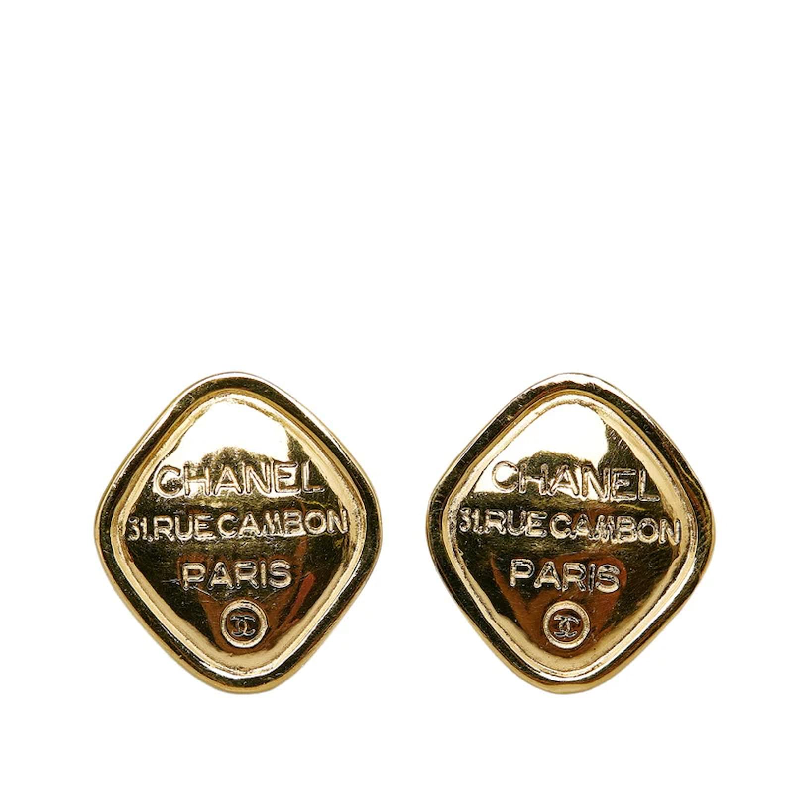 Chanel 31 Rue Cambon Clip On Earrings Golden Metal ref.1181348 - Joli ...