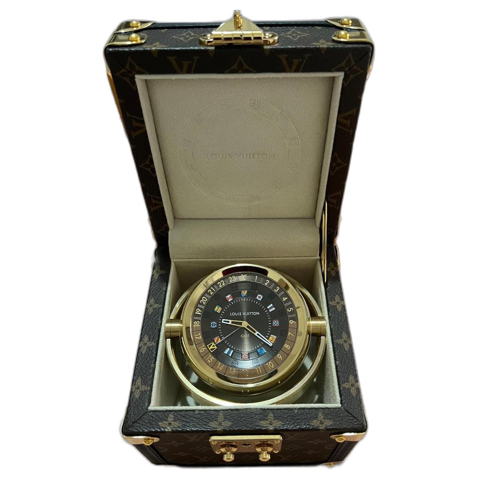 Louis vuitton discount trunk table clock