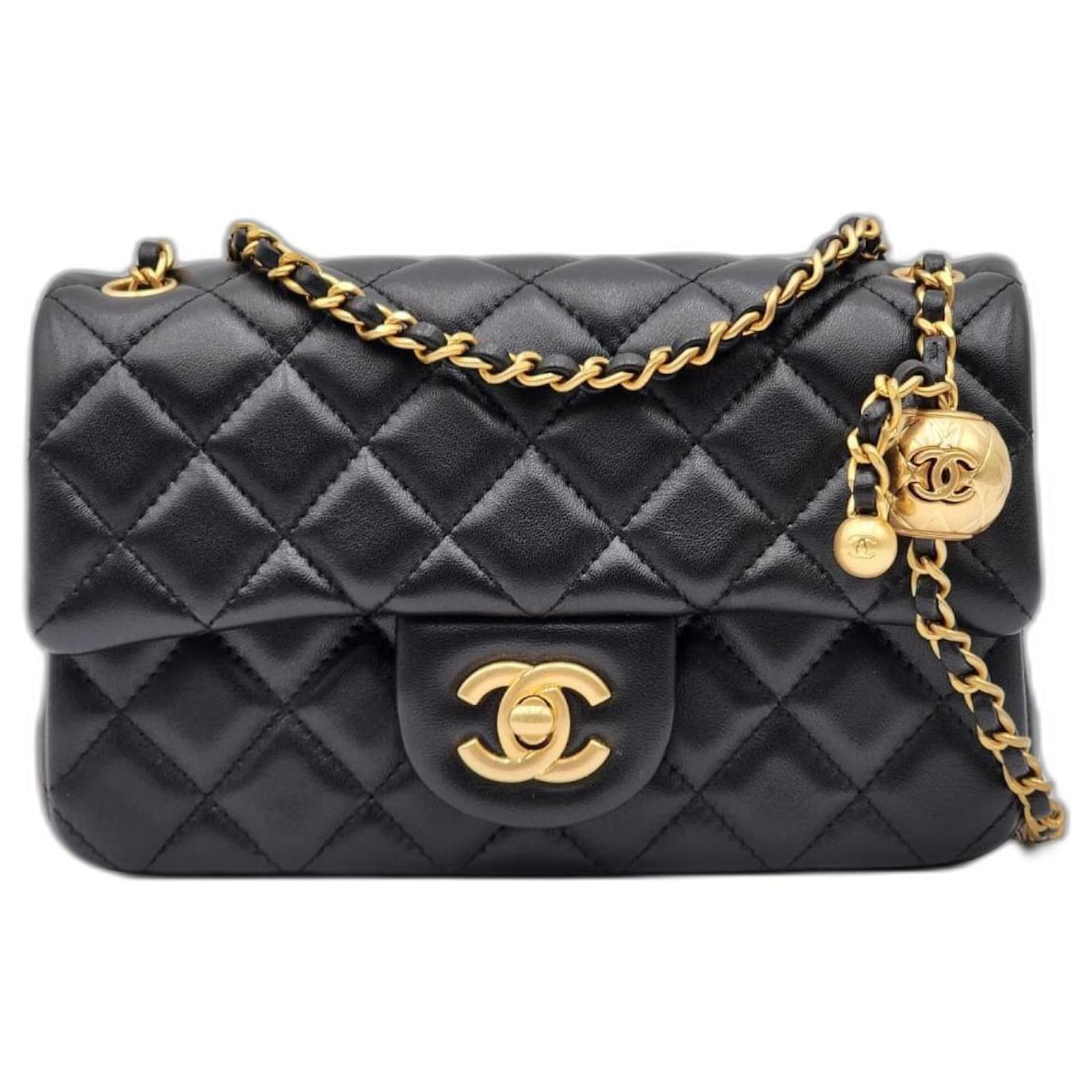 Flap Bag Chanel Mini Vanity Pearl Crush Authentic CHANEL Black