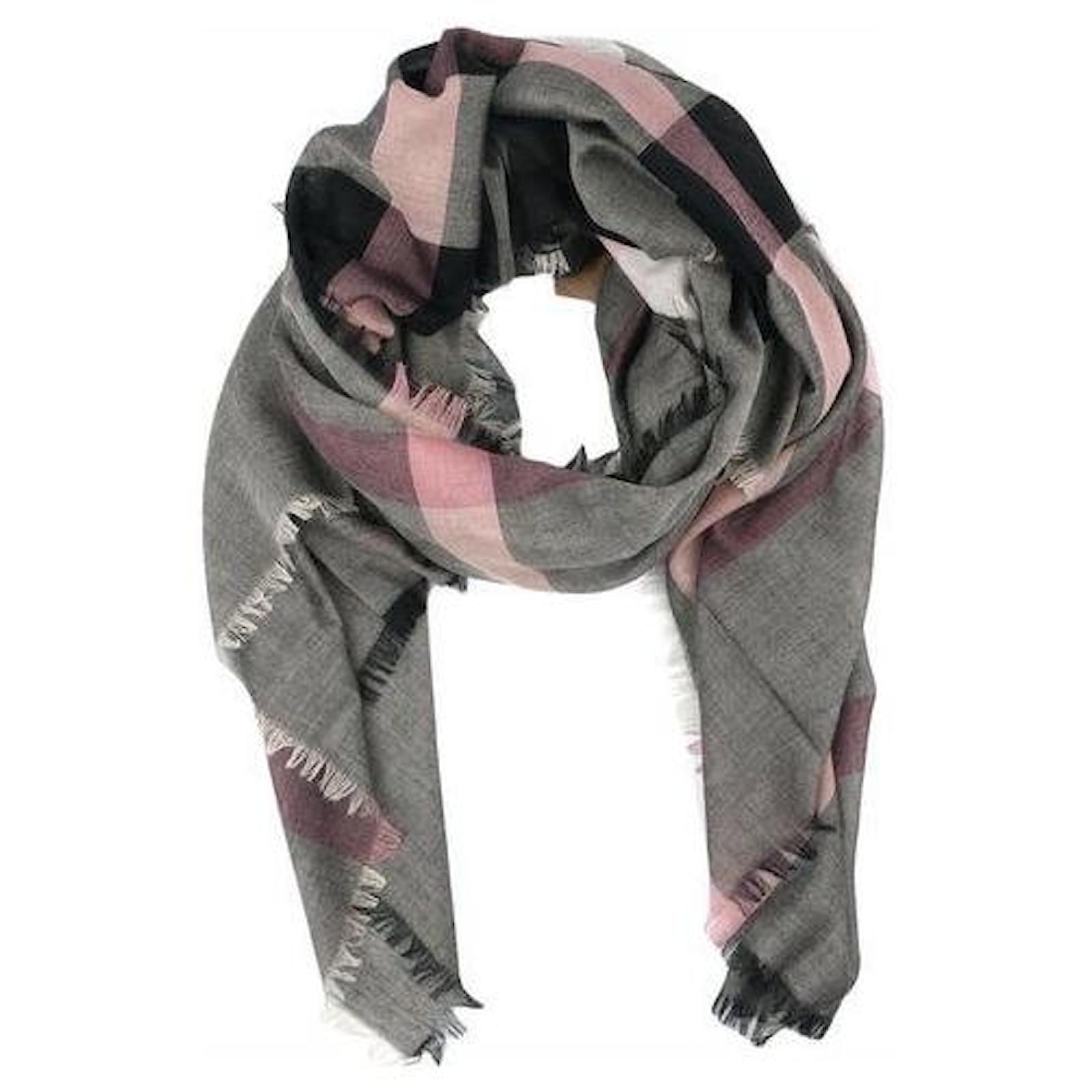 burberry tuch 140x140