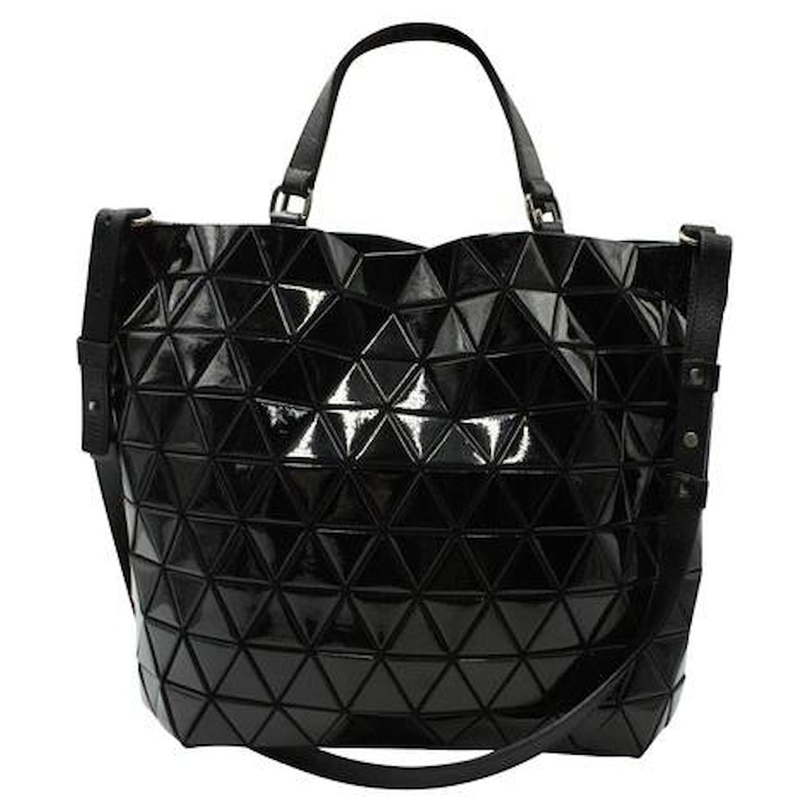 すぐ届く 【BAOBAO ISSAY MIYAKE】CRYSTAL GLOSS ハンドバッグ Issey Miyake Black Bao Bao Crystal Gloss Satchel Leather