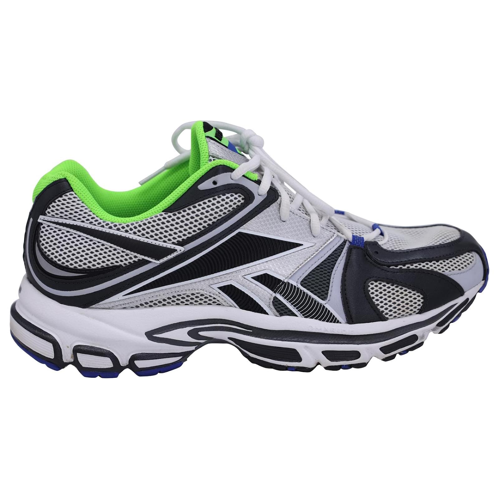 Vêtements Vetements x Reebok Spike Runner 200 Sneakers in Silver
