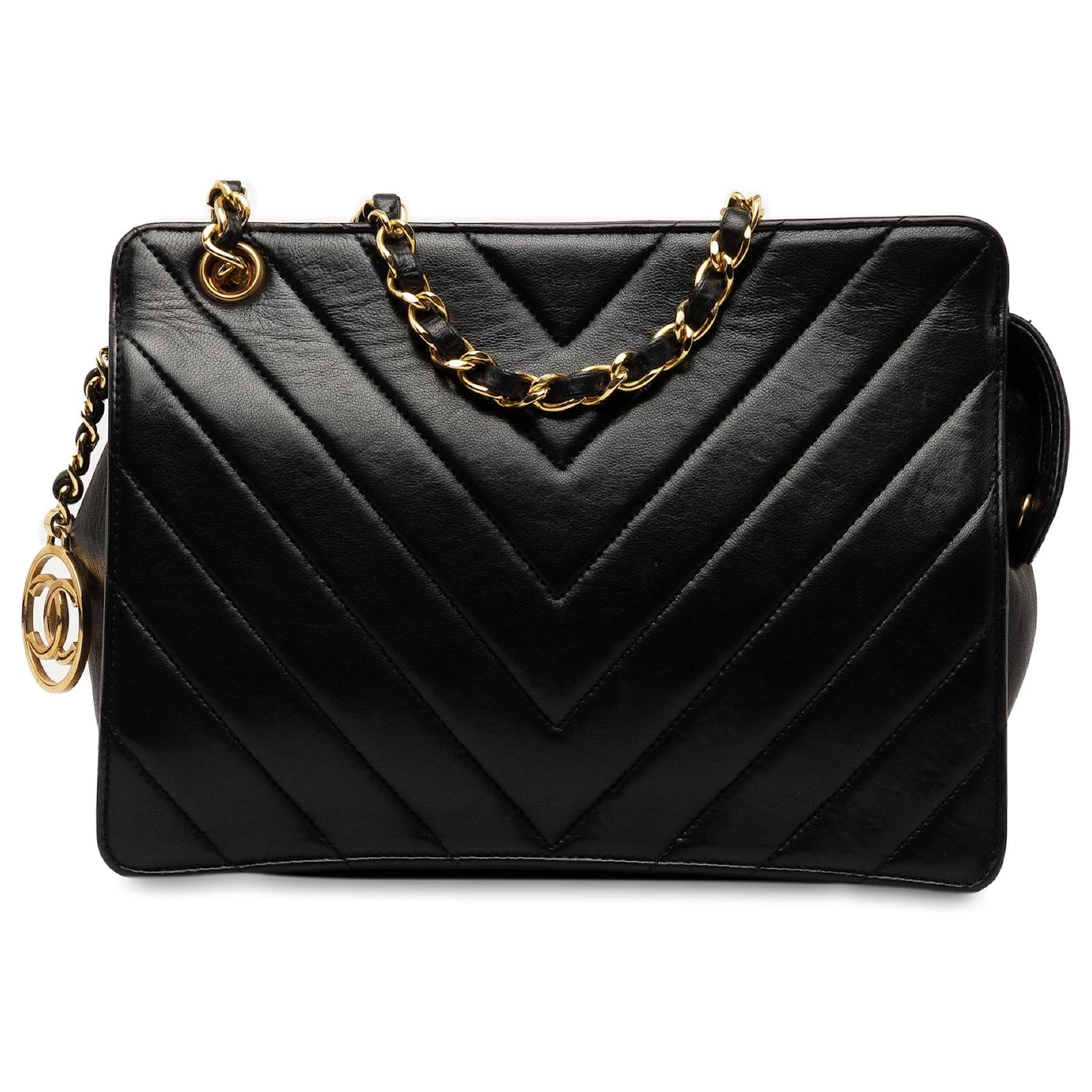 Chanel Black Chevron Lambskin Shoulder Bag Leather