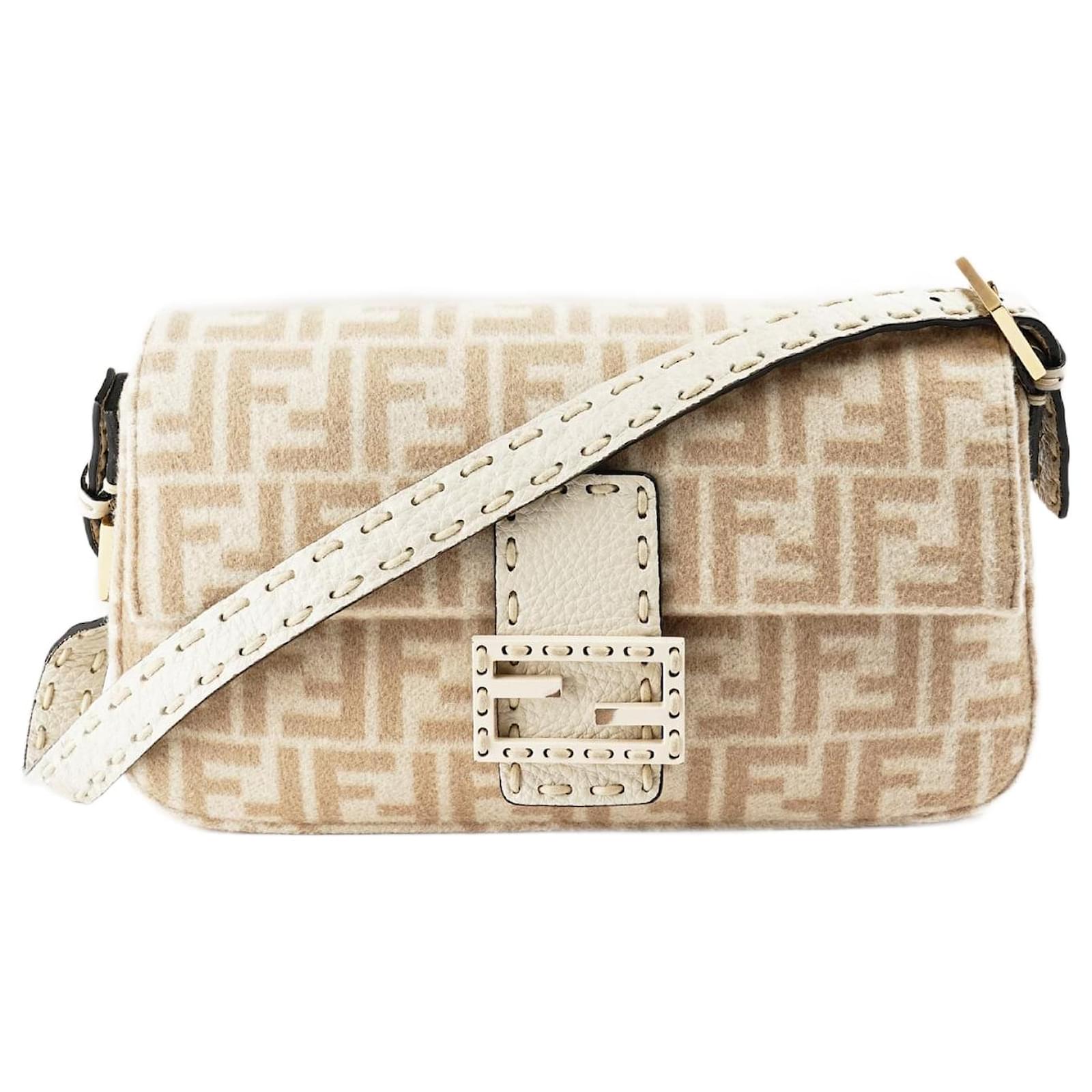 Fendi Baguette 2023 Re-edition Shoulder Bag Beige Wool ref